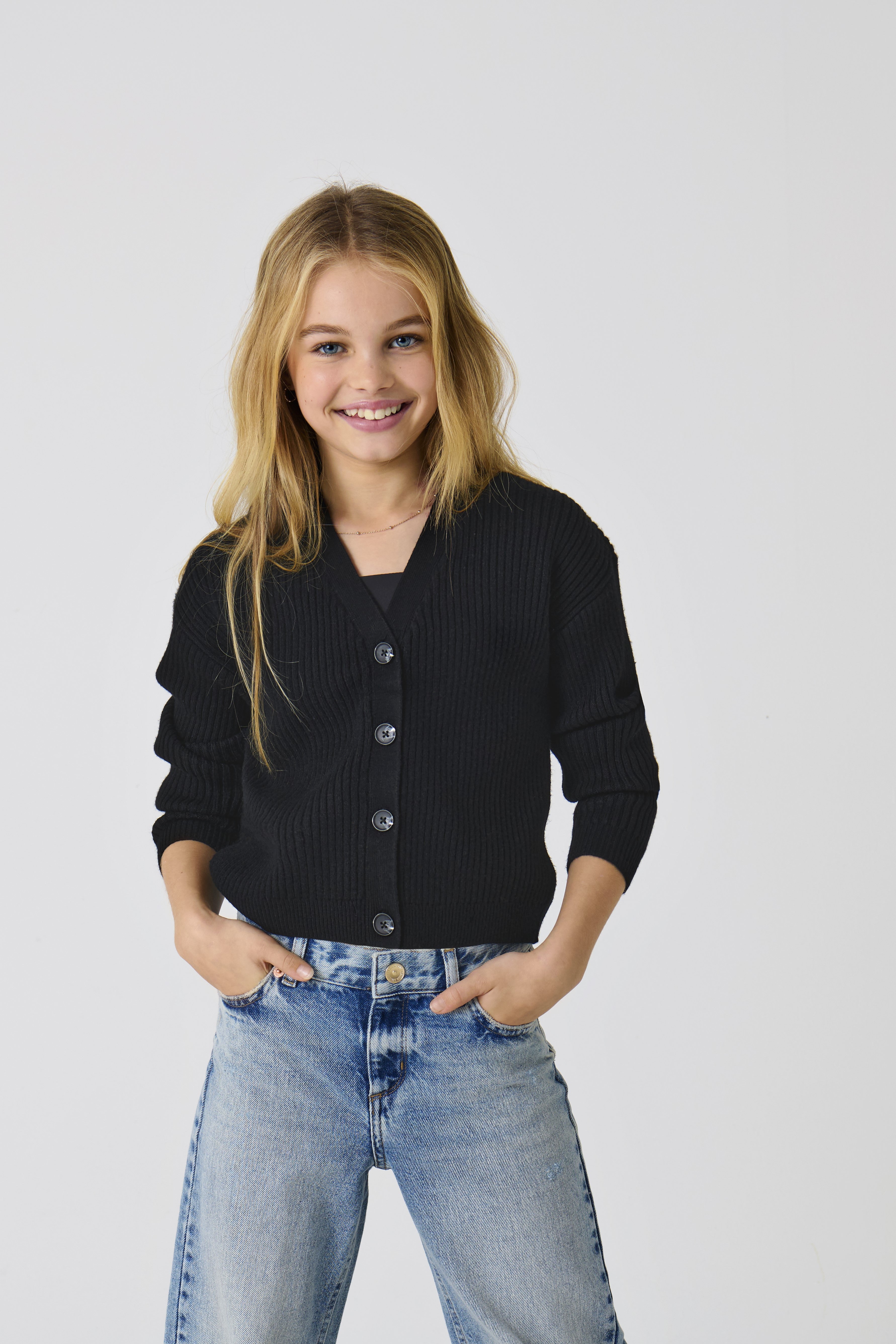 KOGMANDY Strickjacke Black