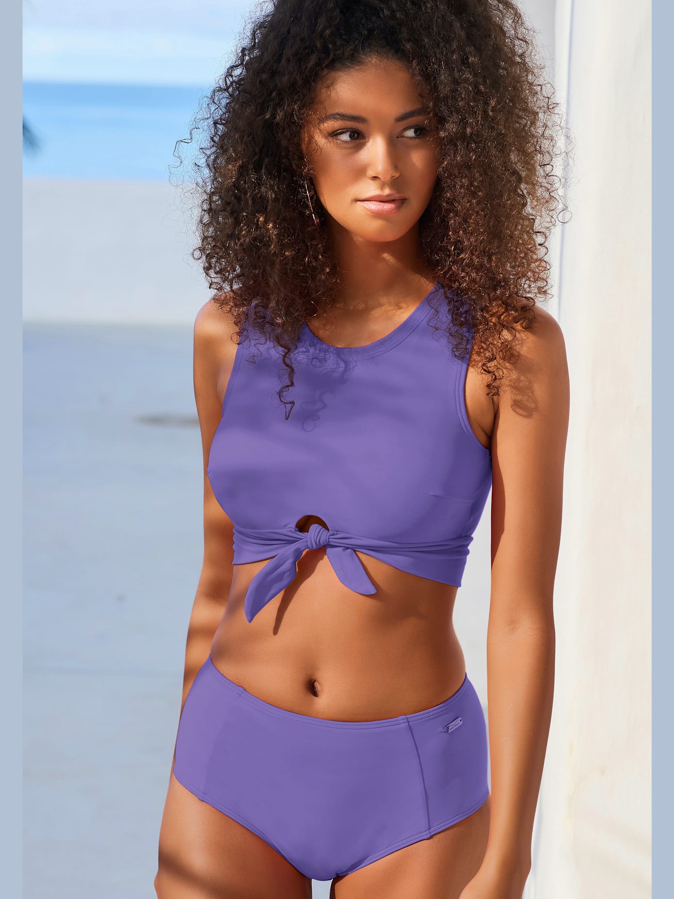 Haut de maillot de bain court coloris unis tendance