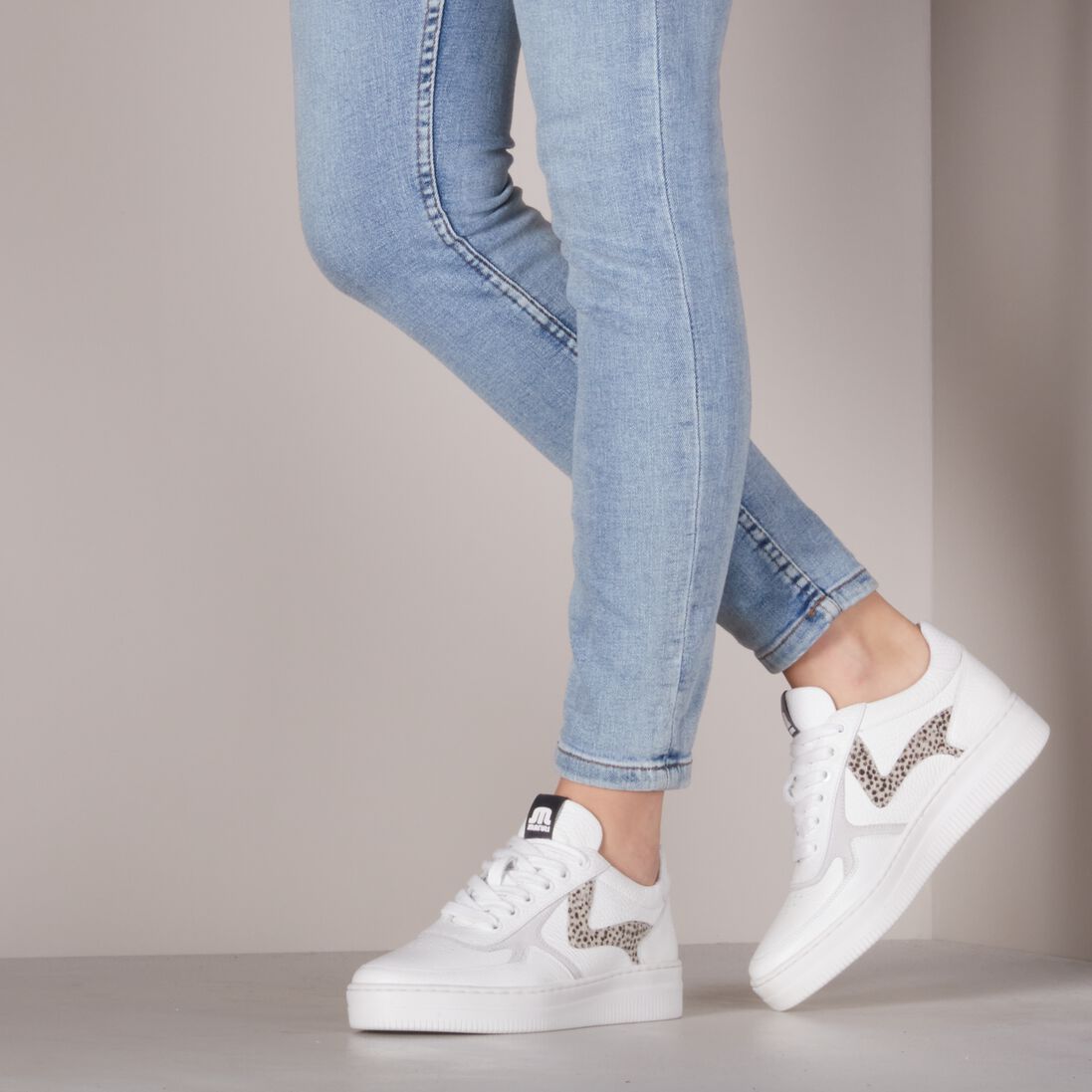 MARUTI witte maruti lage sneakers momo
