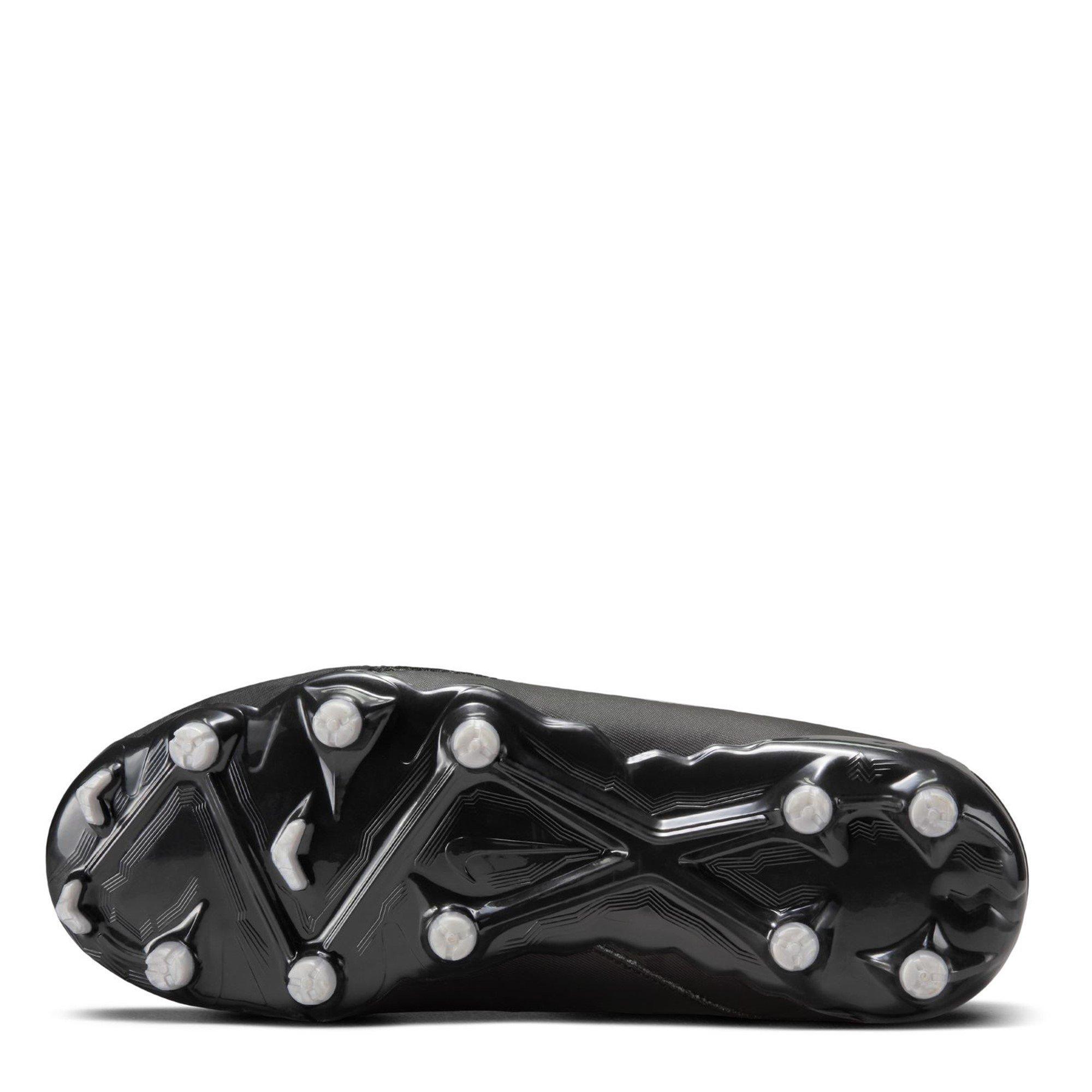 Nike Phantom Luna II Academy Firm Ground Football Boots Junior
