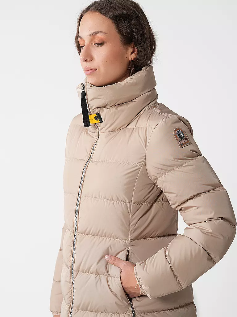 PARAJUMPERS Daunensteppmantel MALANDRA beige
