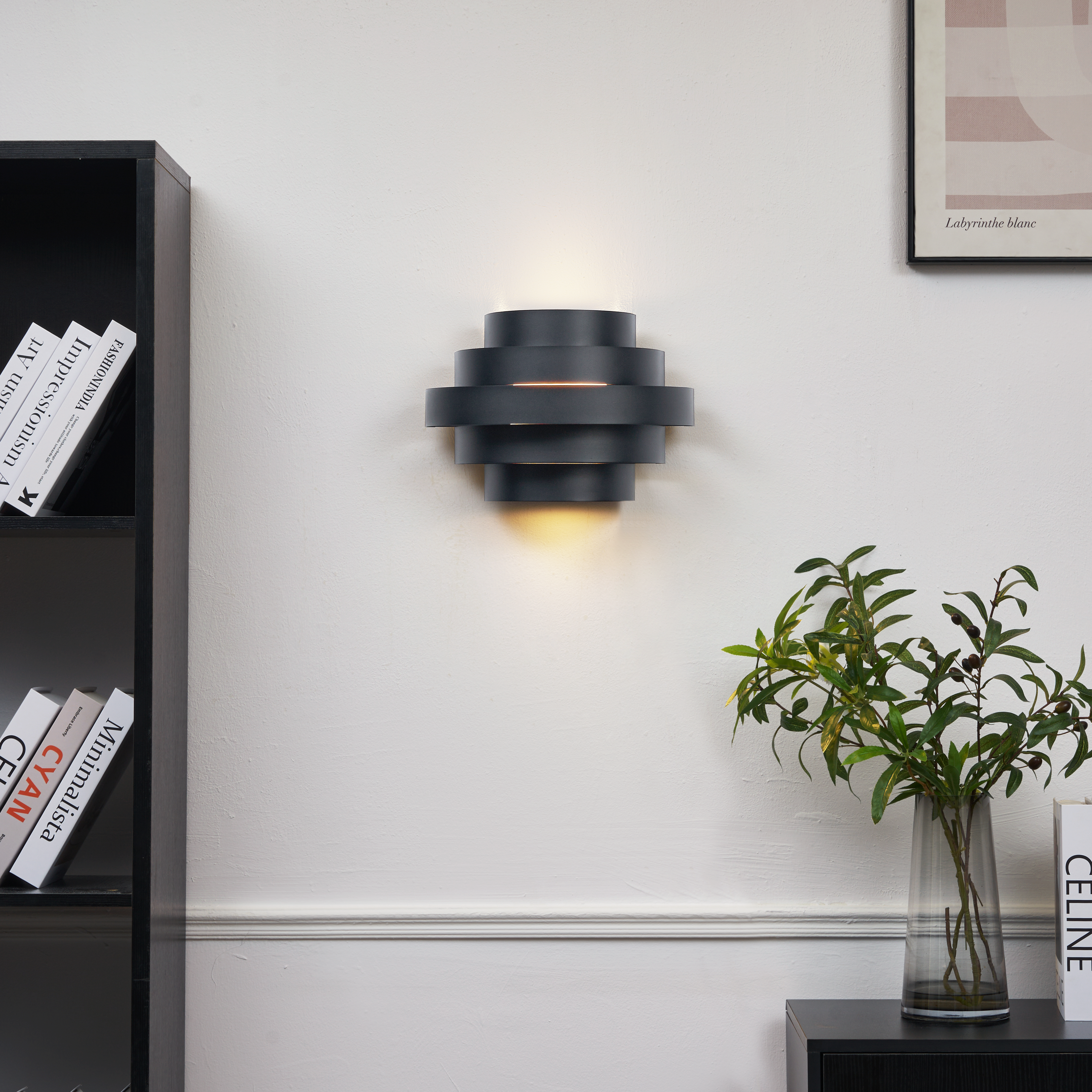 Moderne wandlamp zwart incl. LED 3-staps dimbaar - Lines