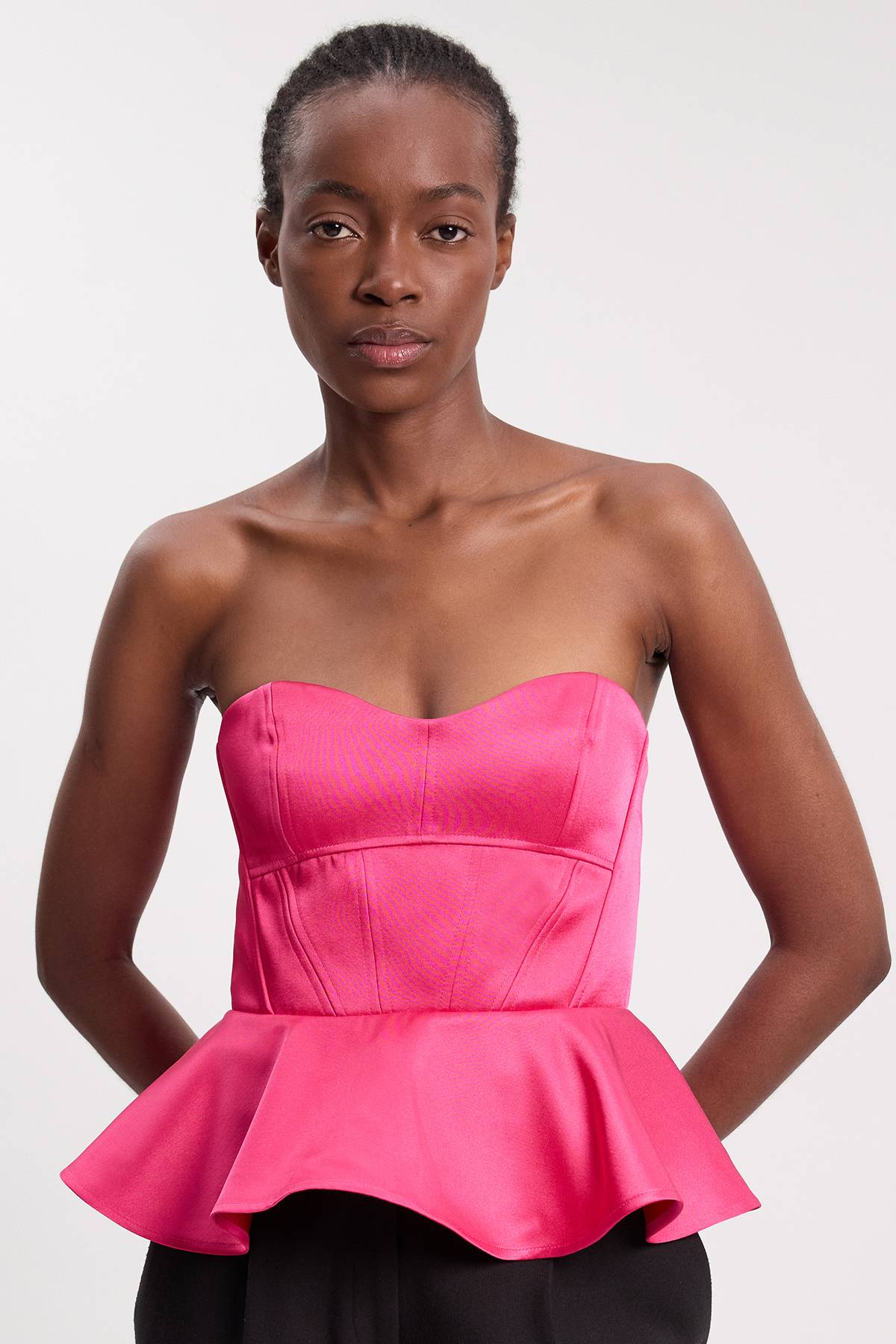 KarenMillen Haut Tissé En Satin Doublé Avec Détail Péplum