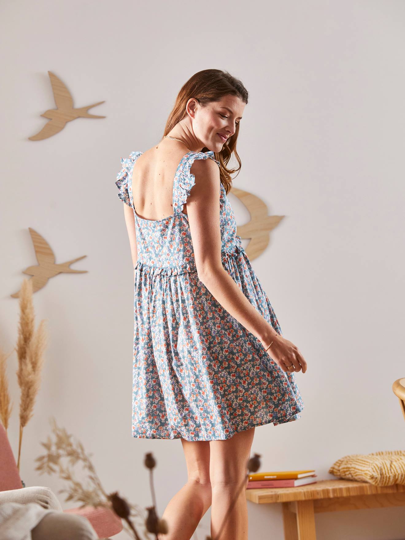 Vestido curto de chiffon de algodão para gestantes e lactantes, estampa verde médio.