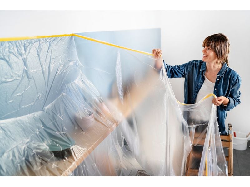 tesa Abdeckfolie Easy Cover Perfect  Refill L, 33 x 1.4 m Malerfolie mit Malerband für alle Renovierungsarbeiten
