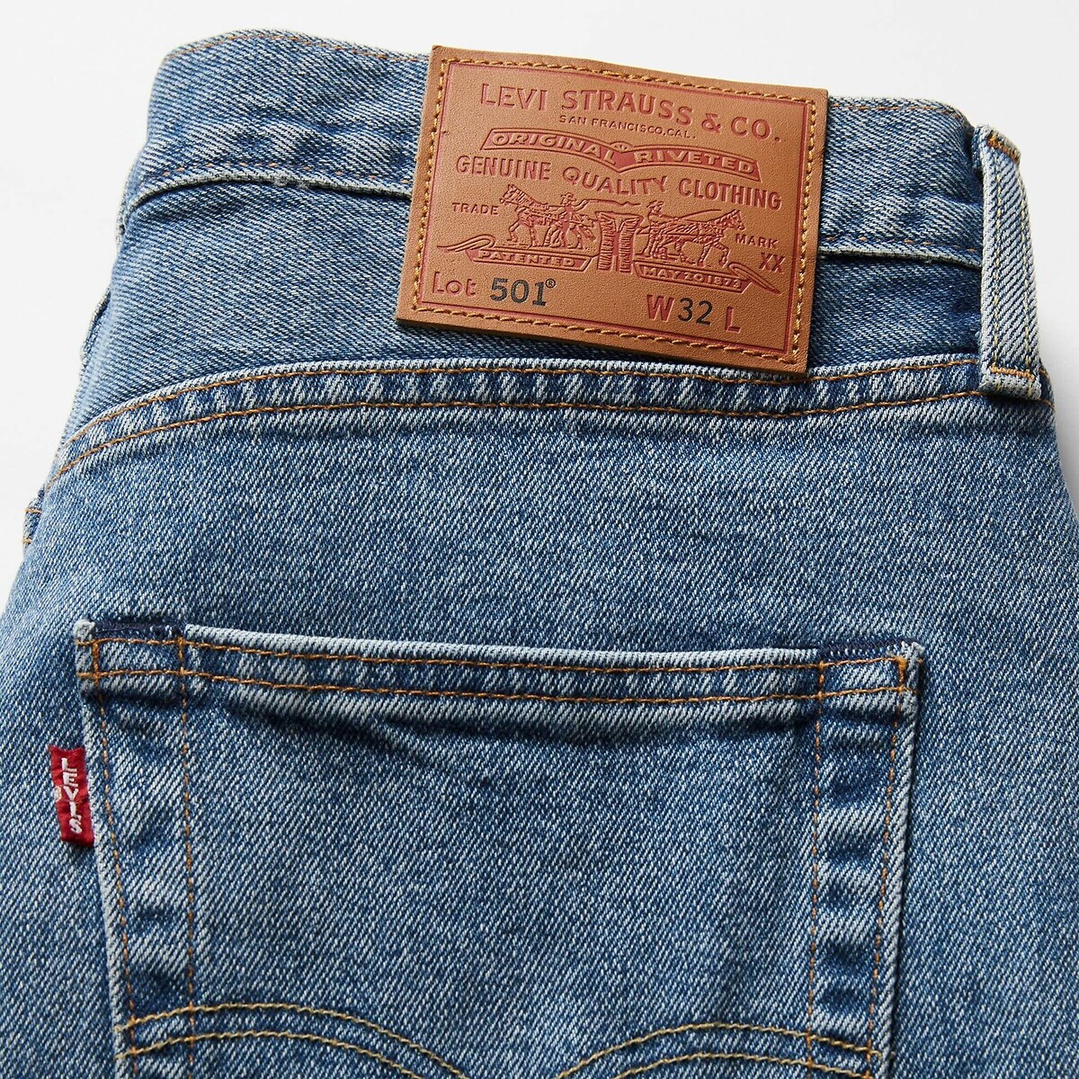 LEVI'S<br>Shorts em jeans 501®