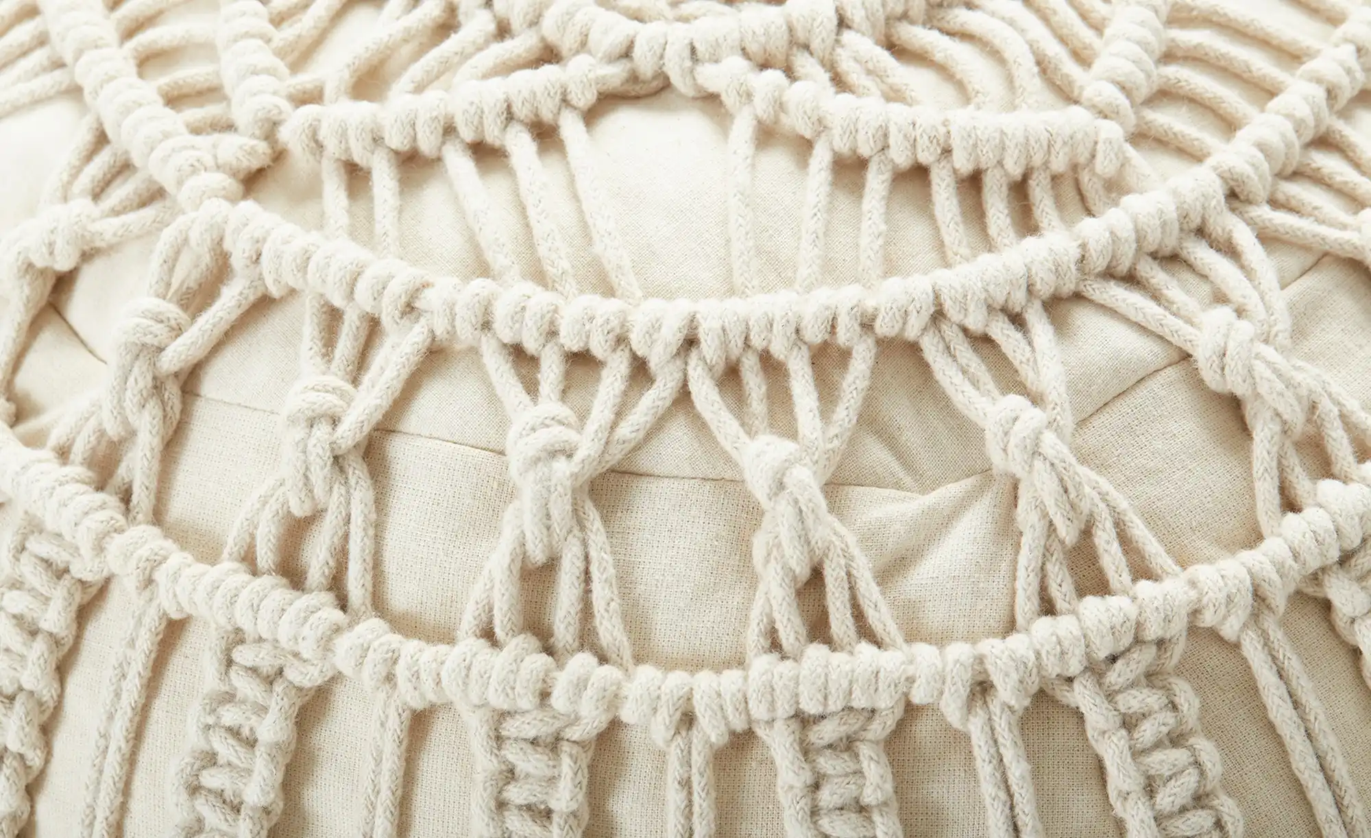 HOME STORY Pouf Macrameoptik