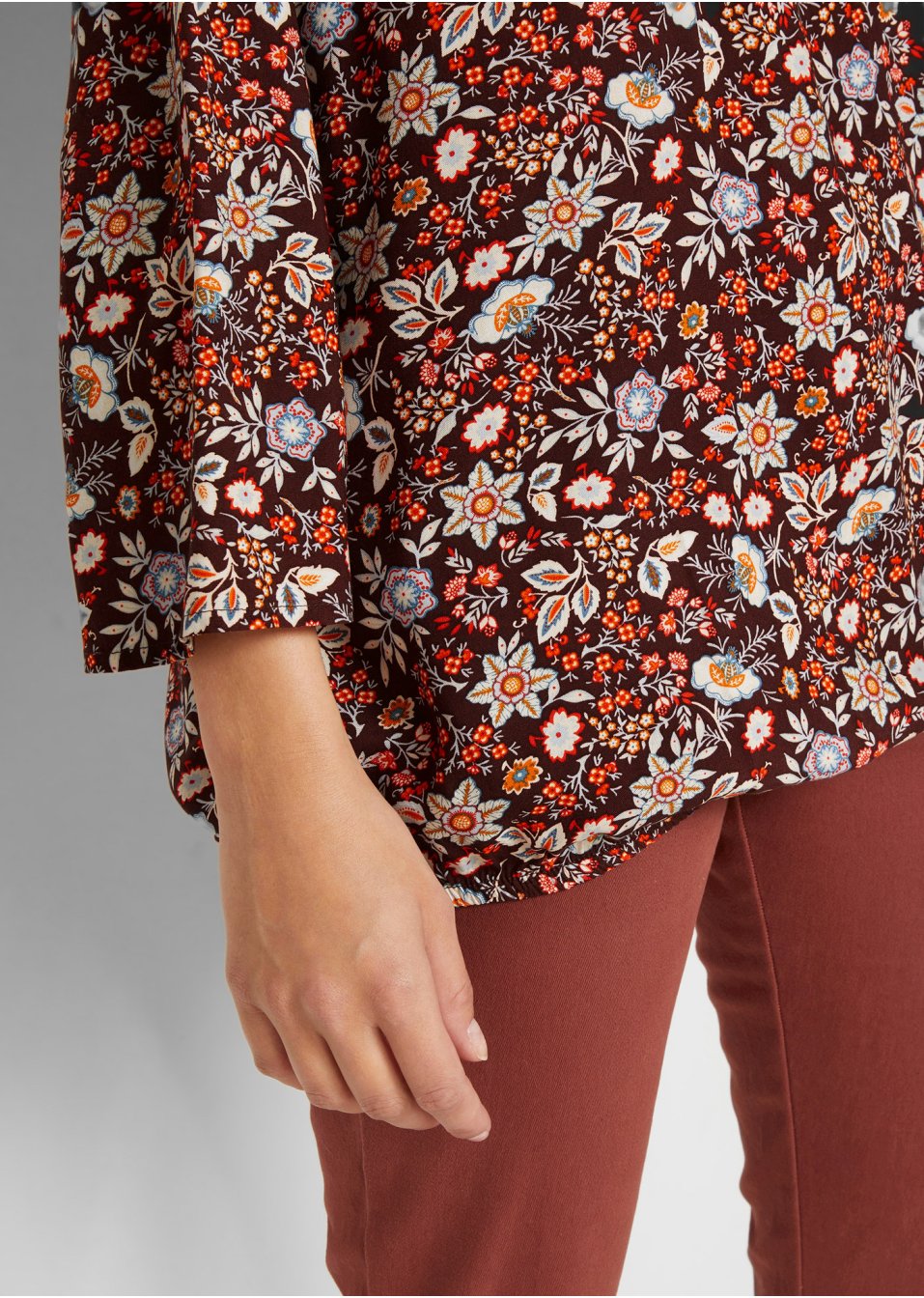 Blouse en viscose avec base élastiquée