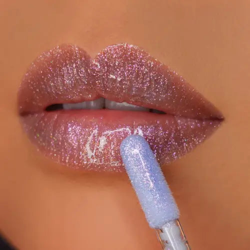 Diamond Shimmer Lip Gloss Virtual Reality