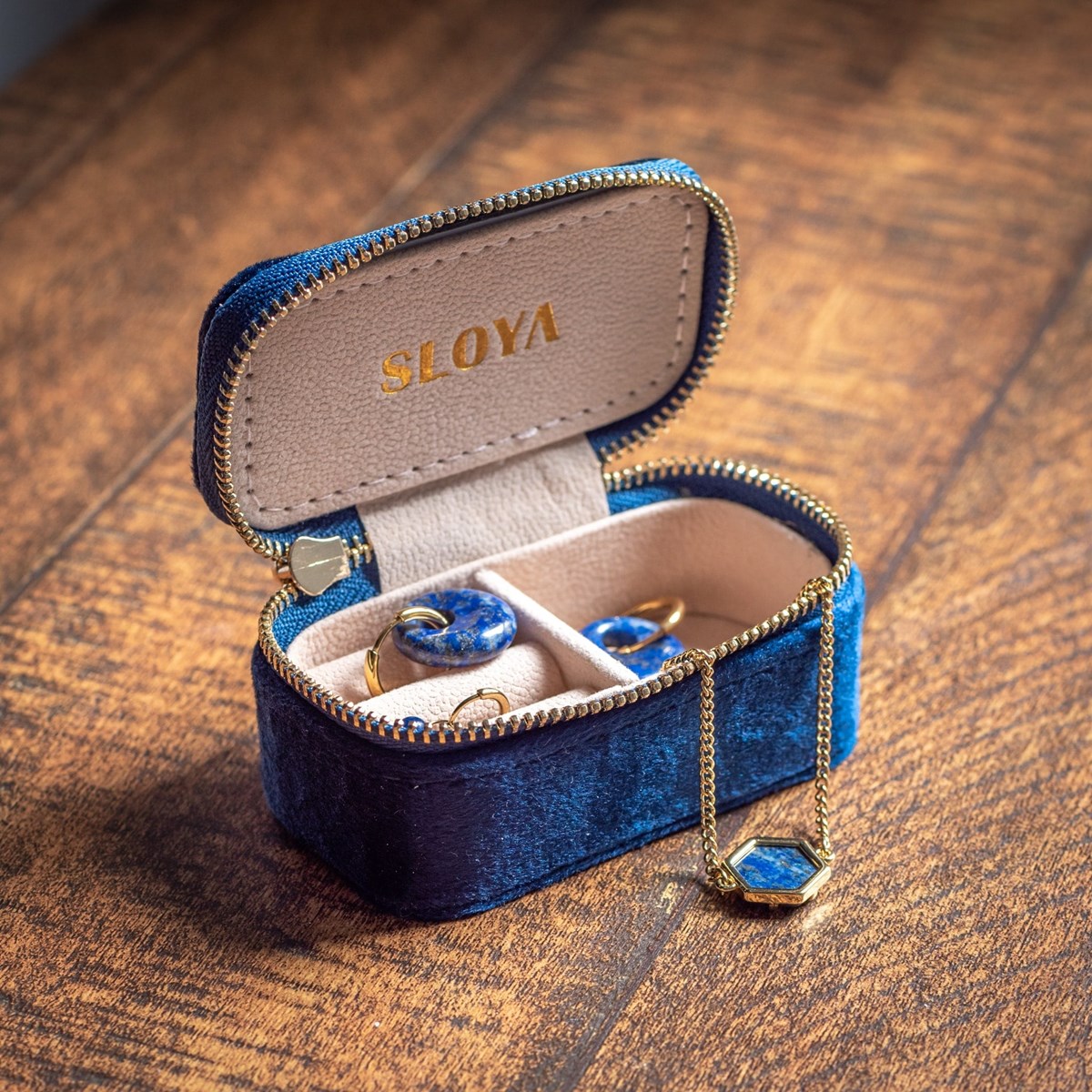 Mini boîte à bijoux velours bleu lapis-lazuli