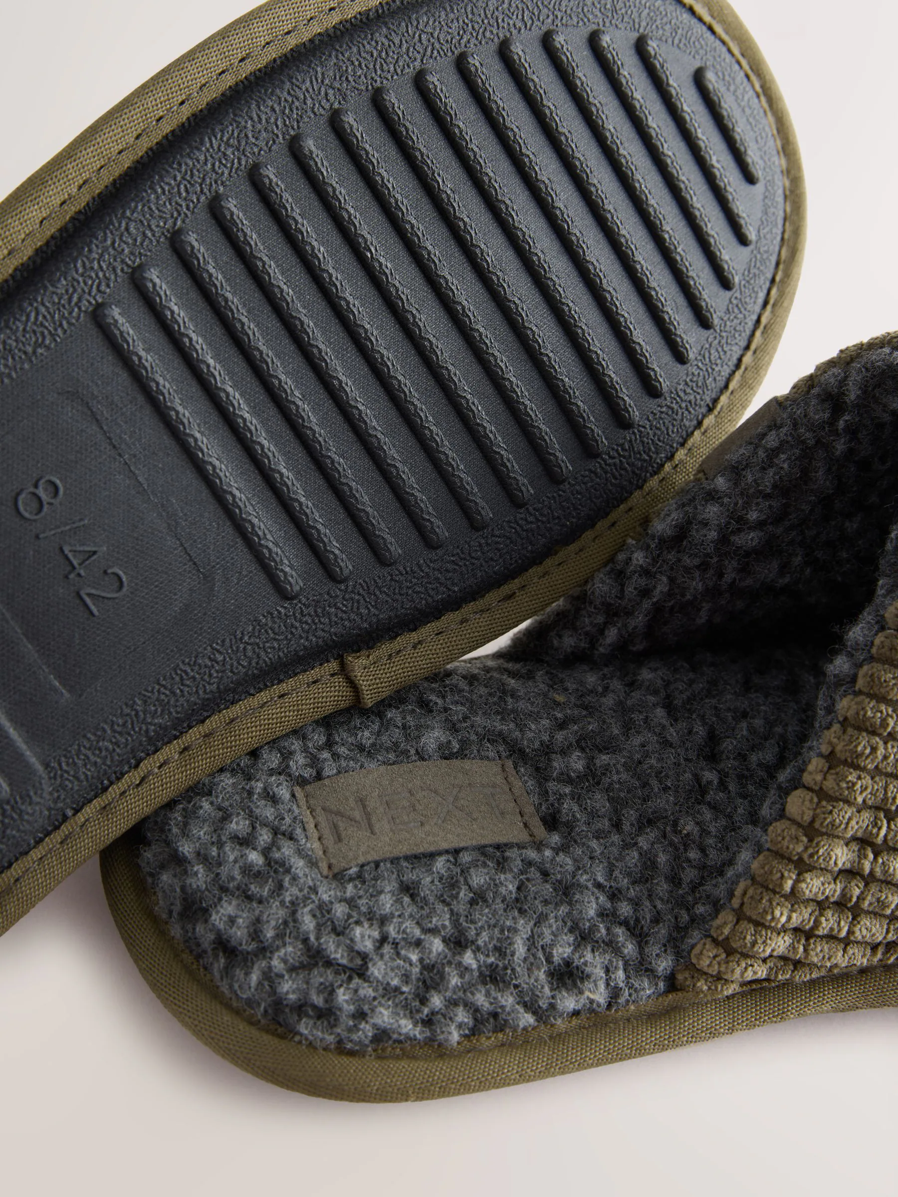 Grijs-groen - Pantoffelmuiltjes met textuur