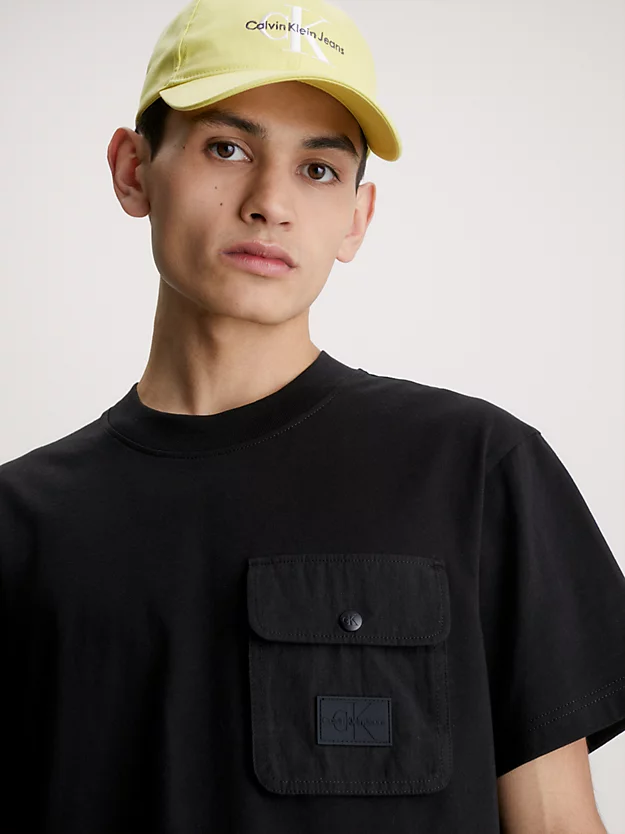 Camiseta de corte folgado com bolso