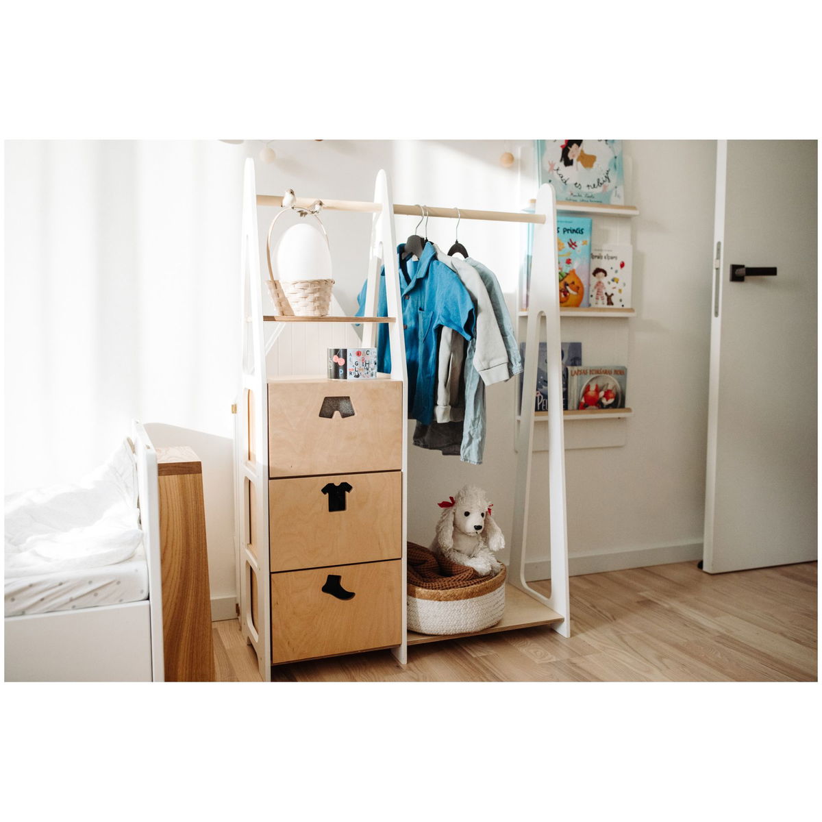 Duck WoodworksDuck Woodworks   Kindergarderobe Schubladen mit Kleiderform Griffen white