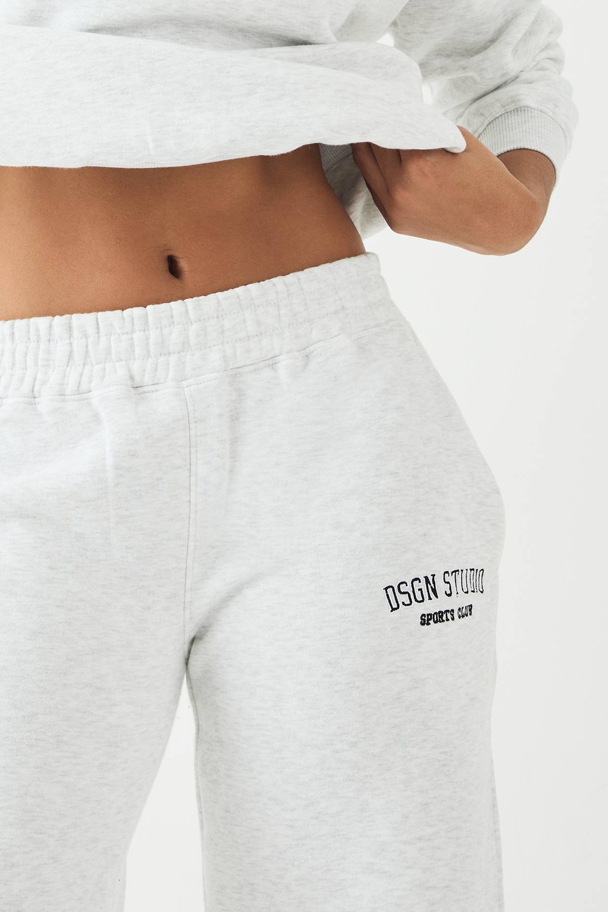 DSGN Studio Applique Jogger à jambe droite