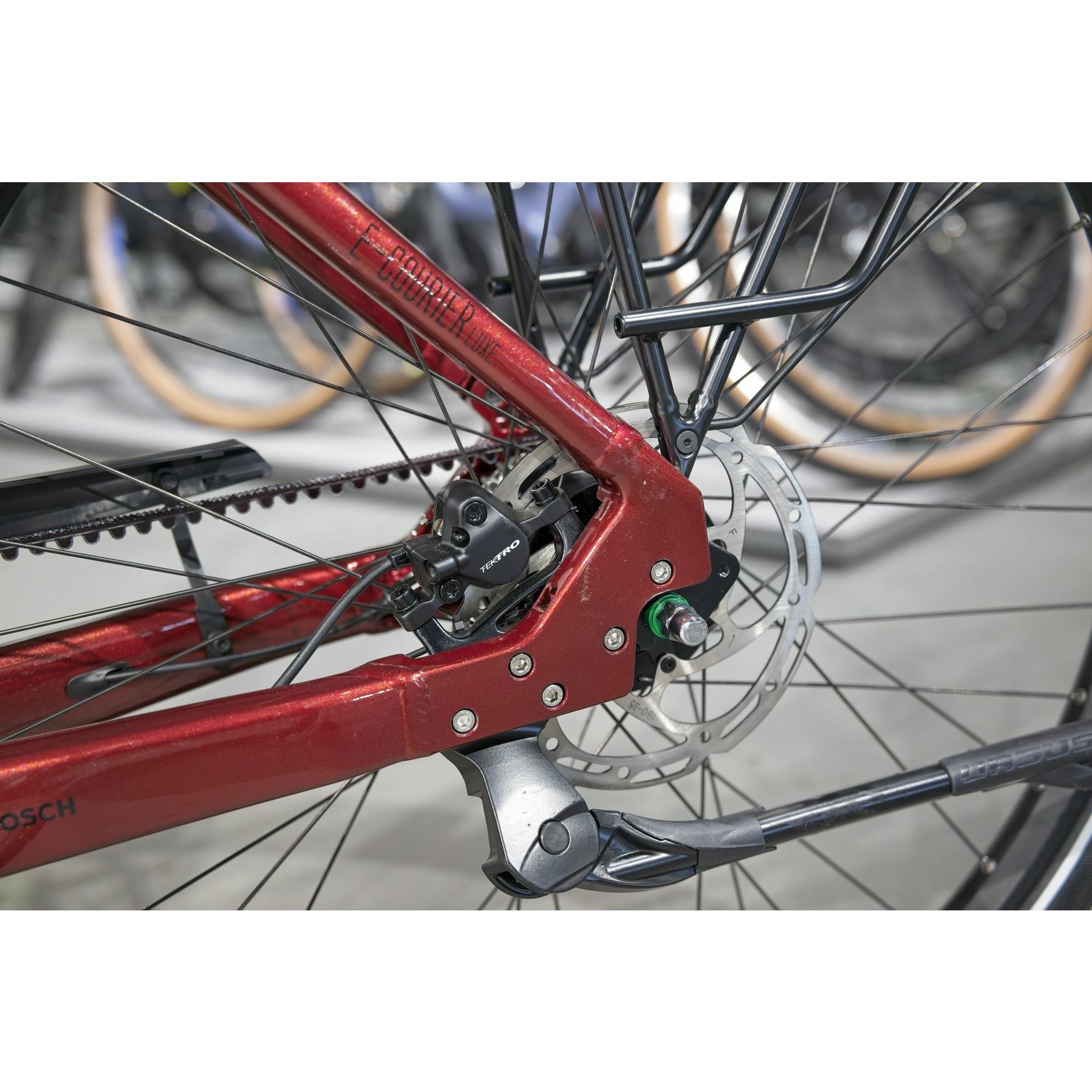 Stevens E-Courier Luxe