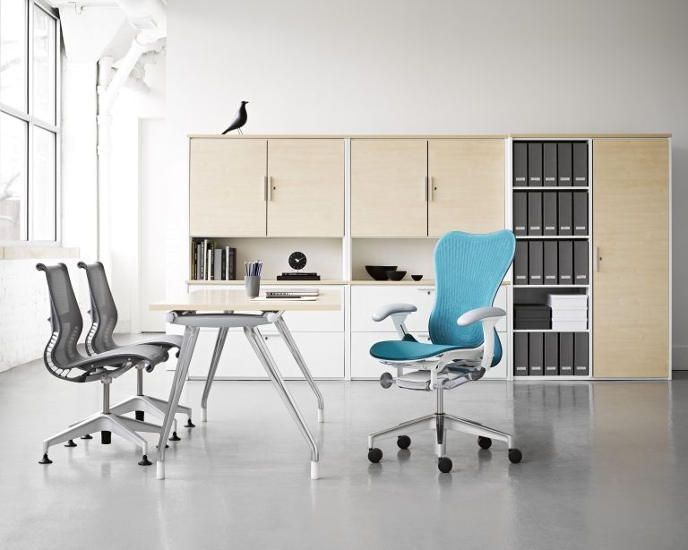 Herman Miller Setu 4-ster bureaustoel graphite, semi-polished 4W21