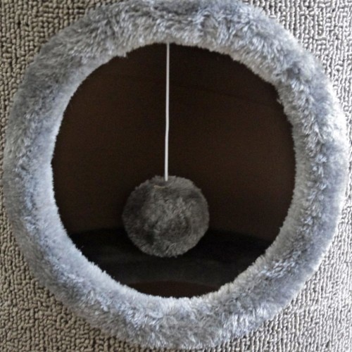 Casinha cinza para gatos com poste para arranhar
