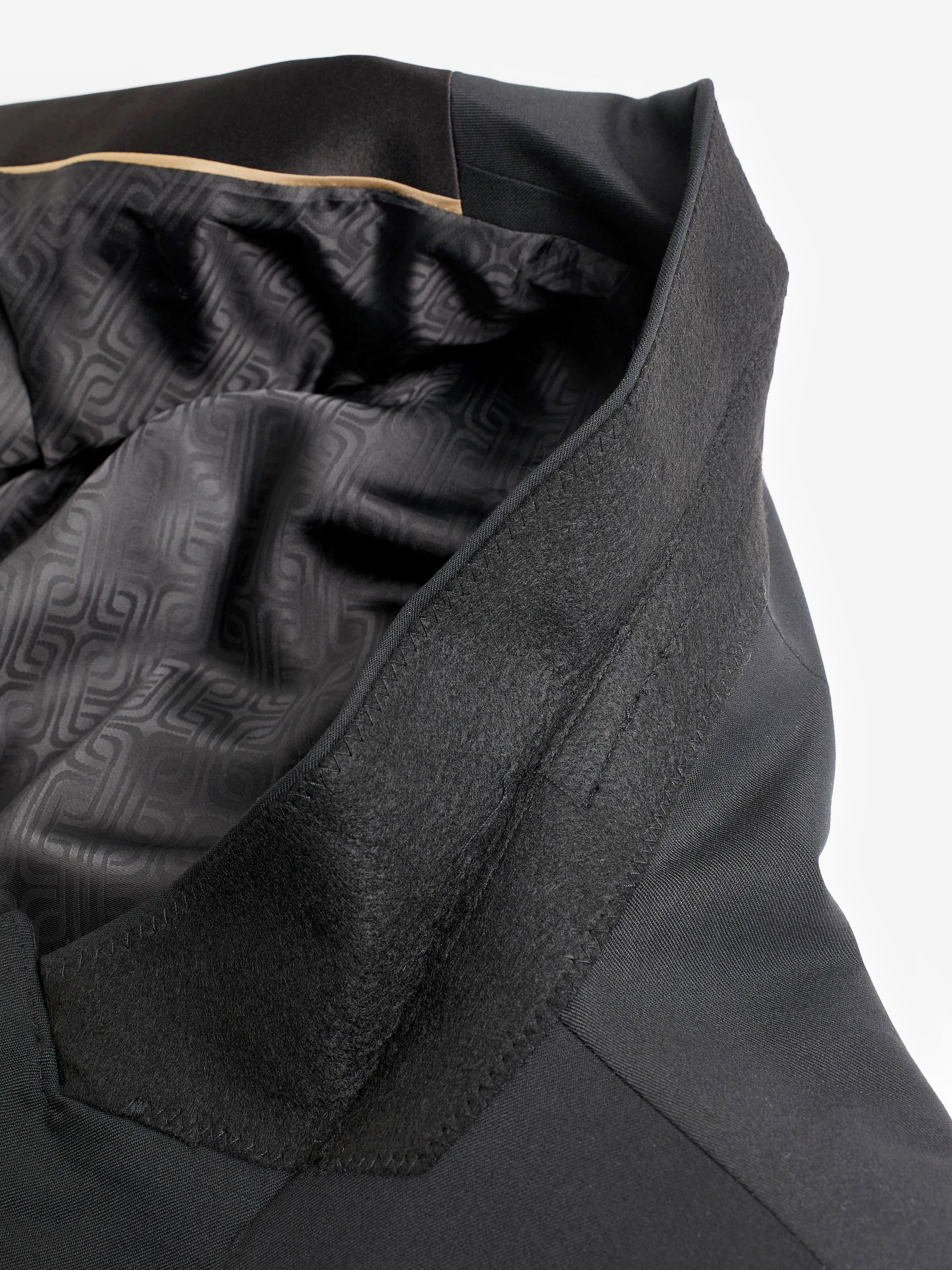 Zwart - Glanzend tailored fit smokingcolbert van wolmix