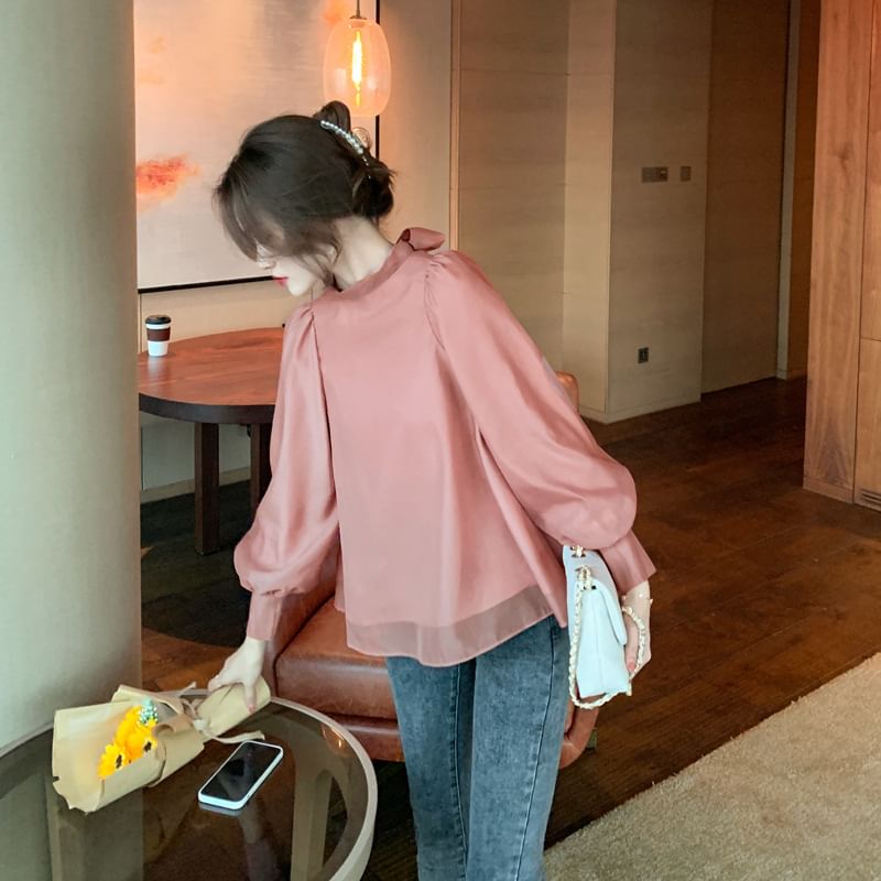 Lewwe - Chiffon blouse met pofmouwen en strikhals