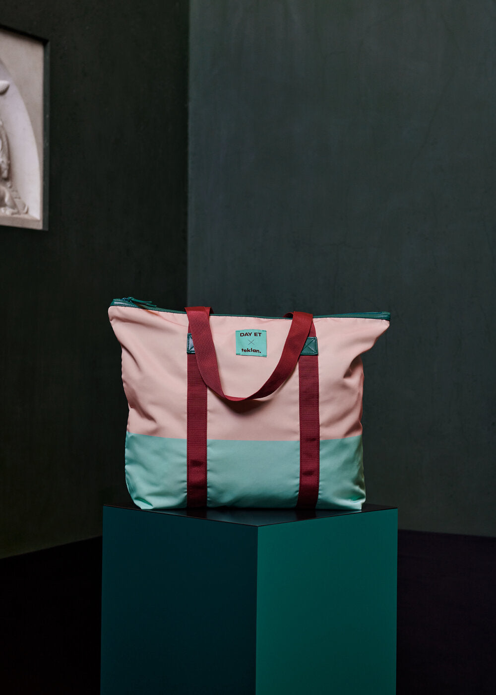 DAY ET  x Teklan Gweneth RE shopper - Vespa