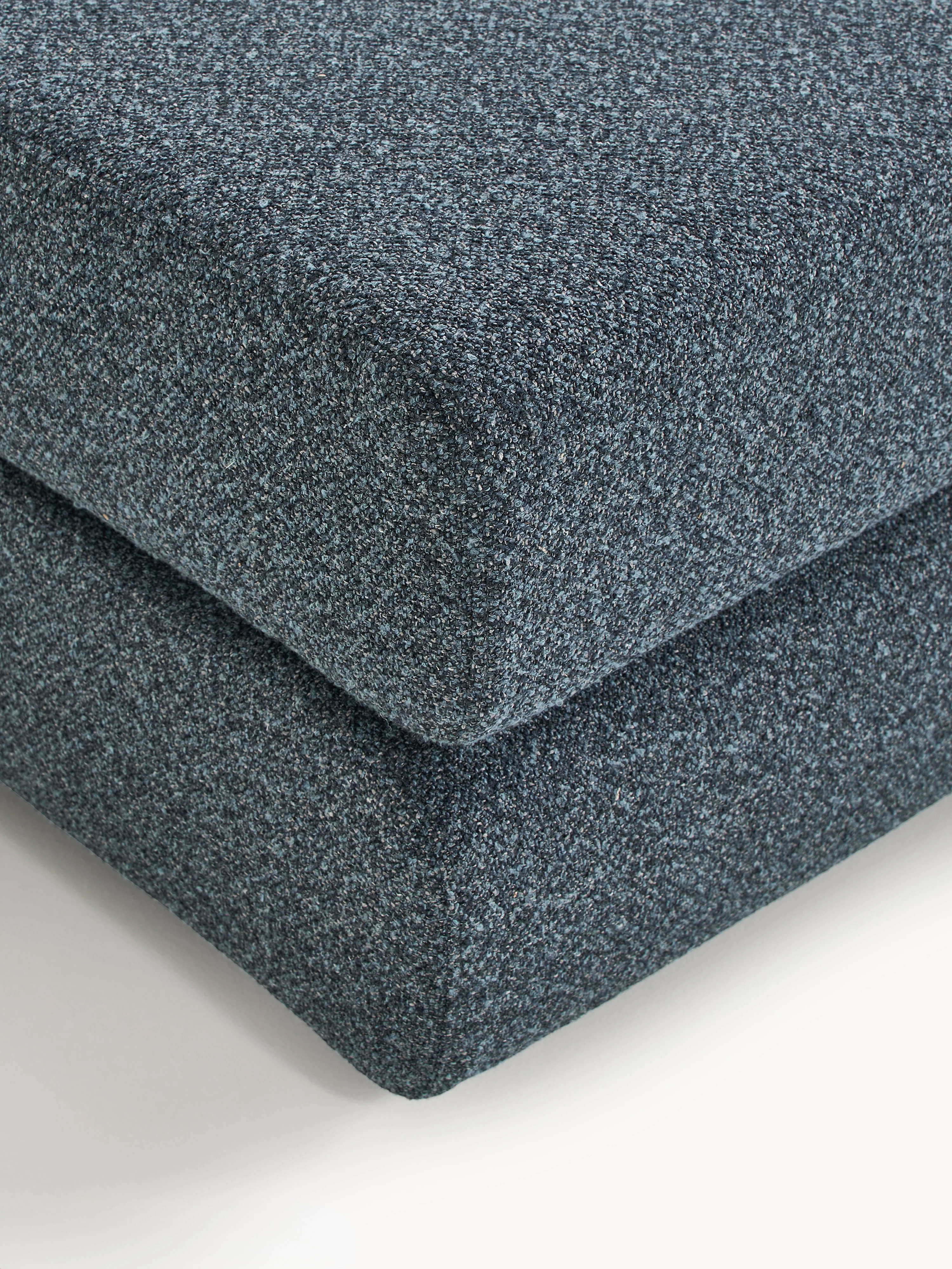 Bouclé hoekbankbed Ladina met opbergruimte