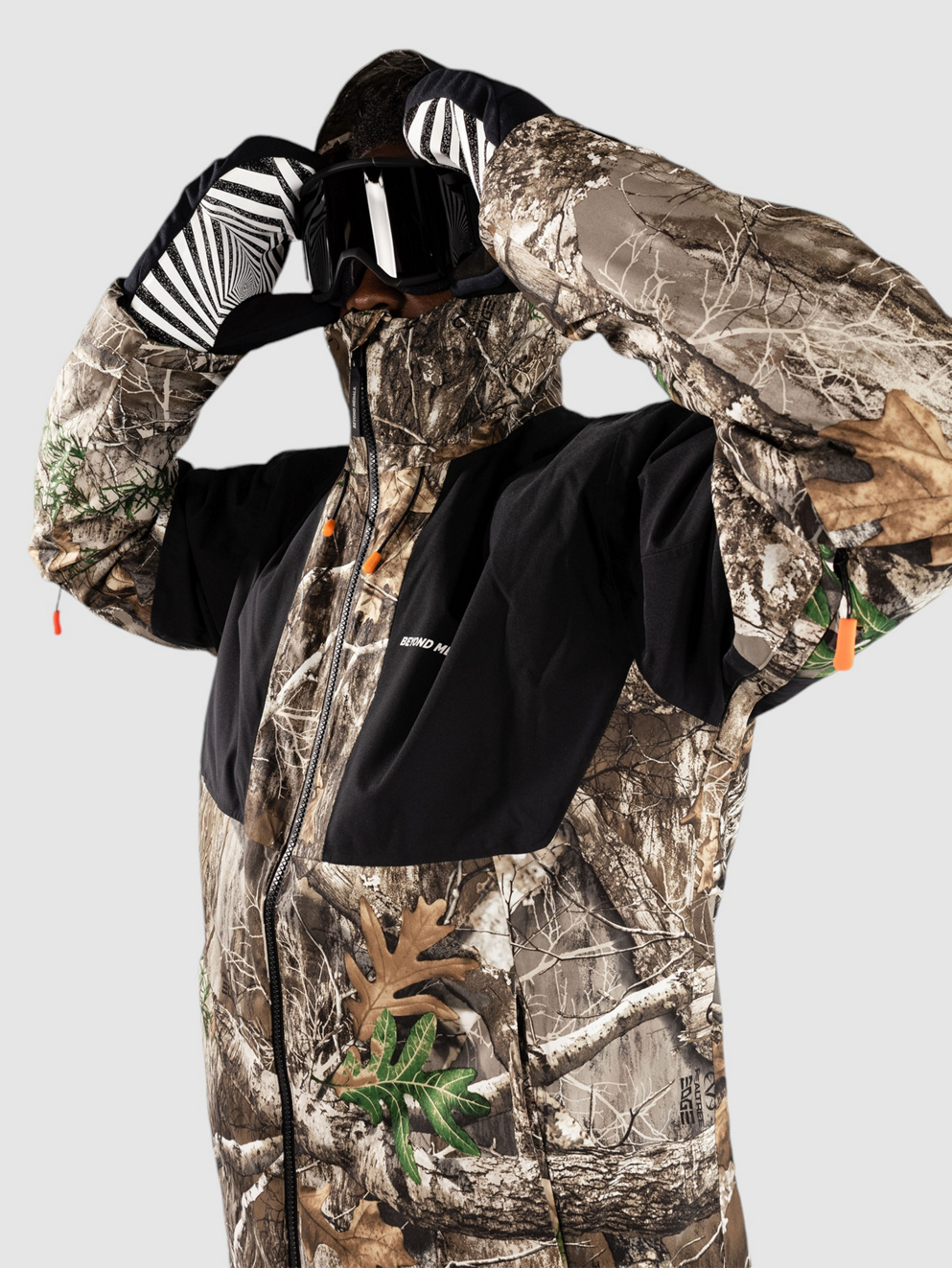 Beyond Medals Fullzip 2L Realtree Jacket realtree