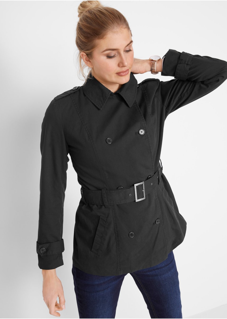 Trench-coat court