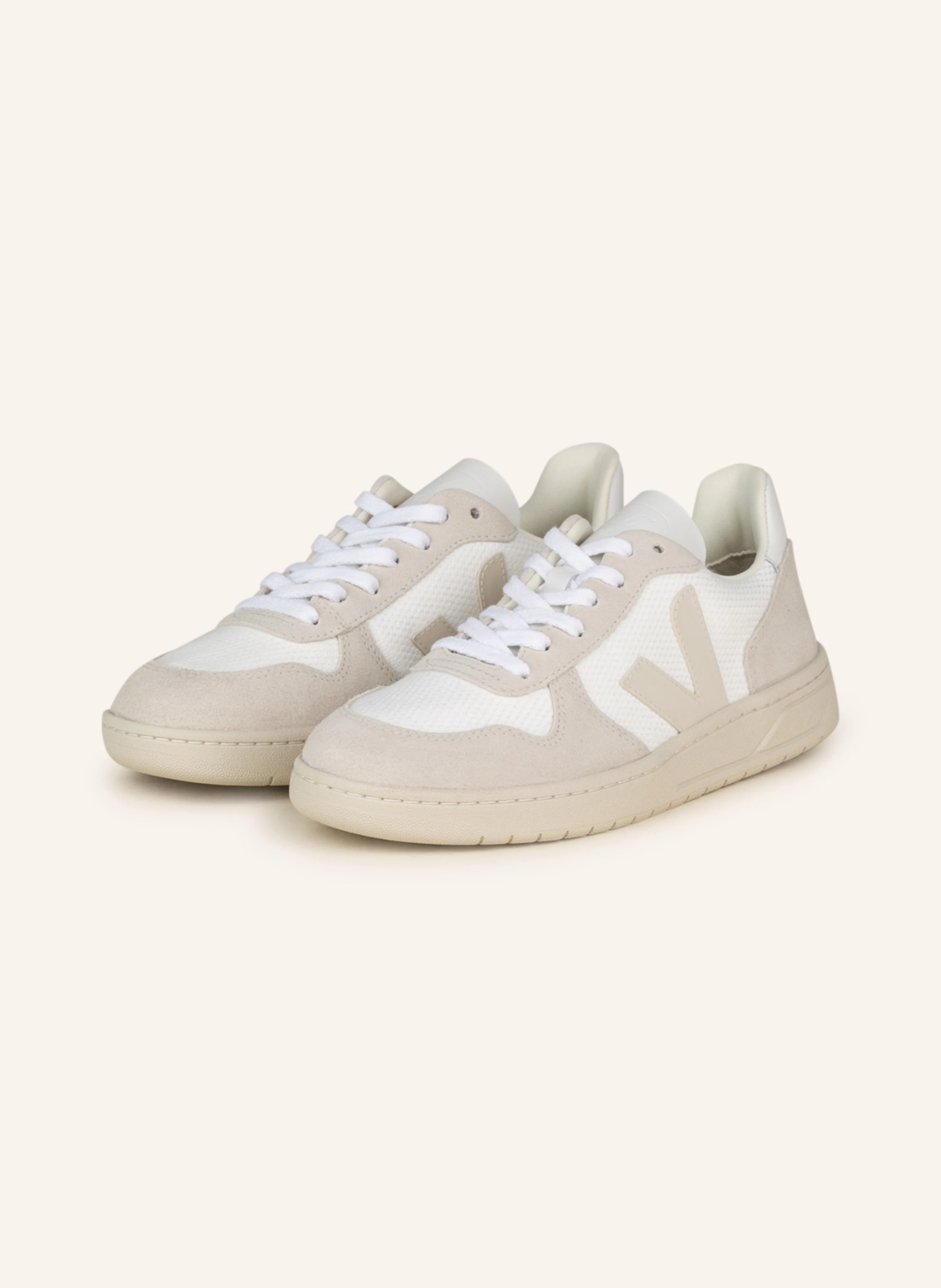 VEJA Sneaker V-10