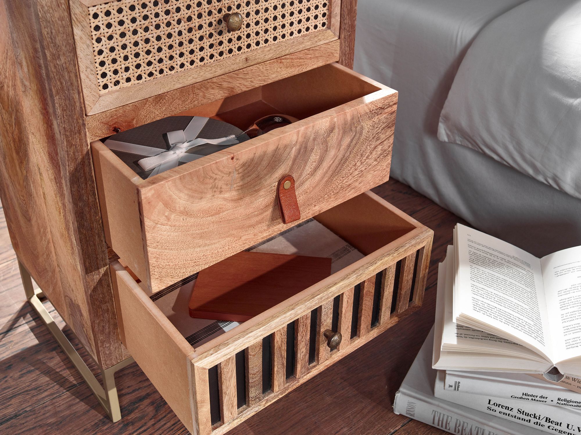 Nachttisch FineBuy Nachtkommode Boxspringbett Massivholz 60 cm Wiener Geflecht