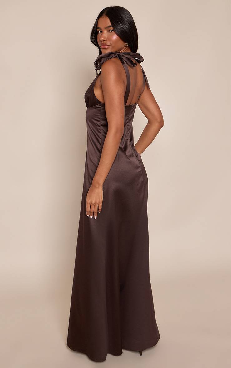 Chocolat Robe Longue En Satin À Épaules Nouées