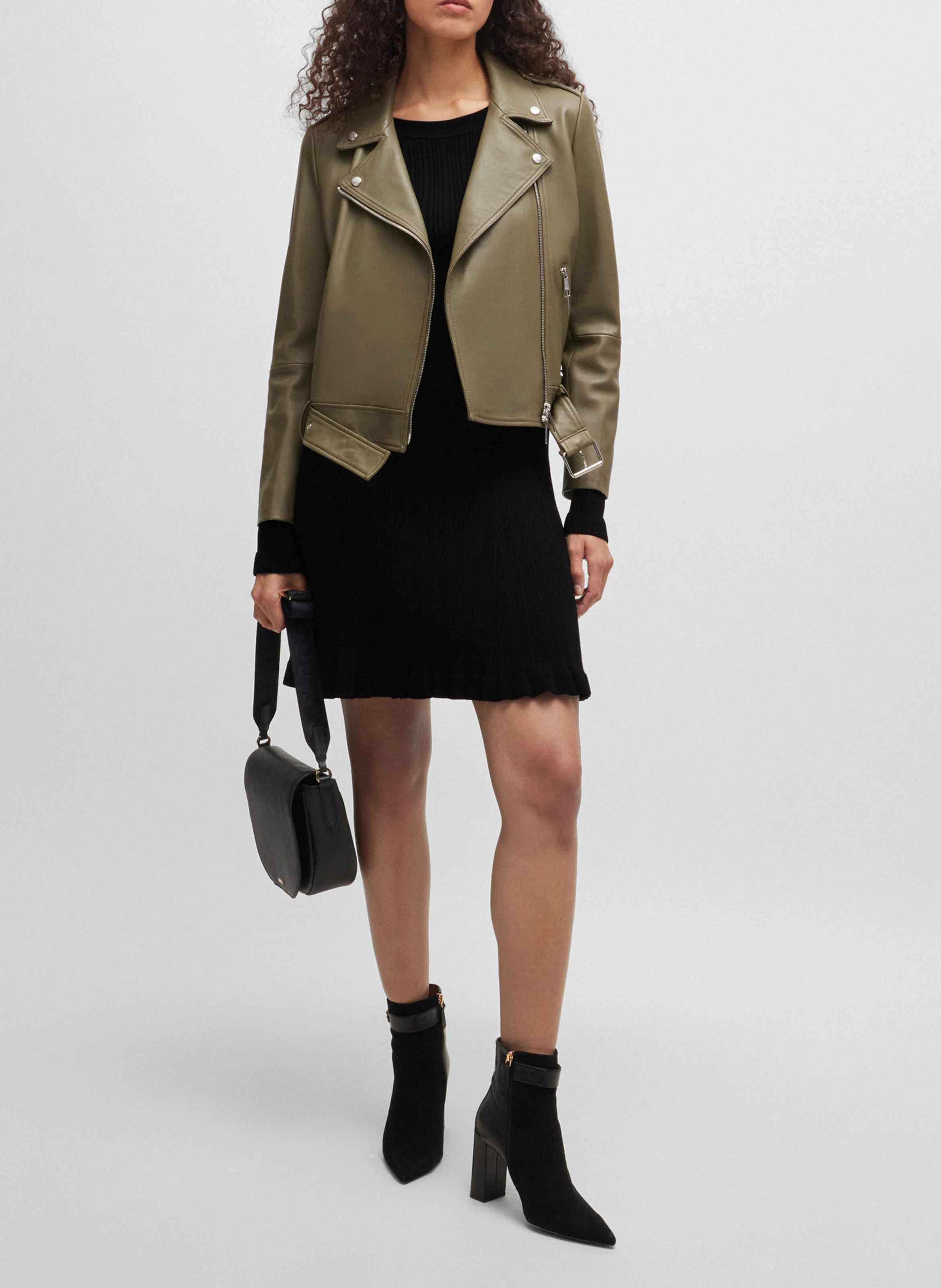 Robe courte col rond en maille | Noir