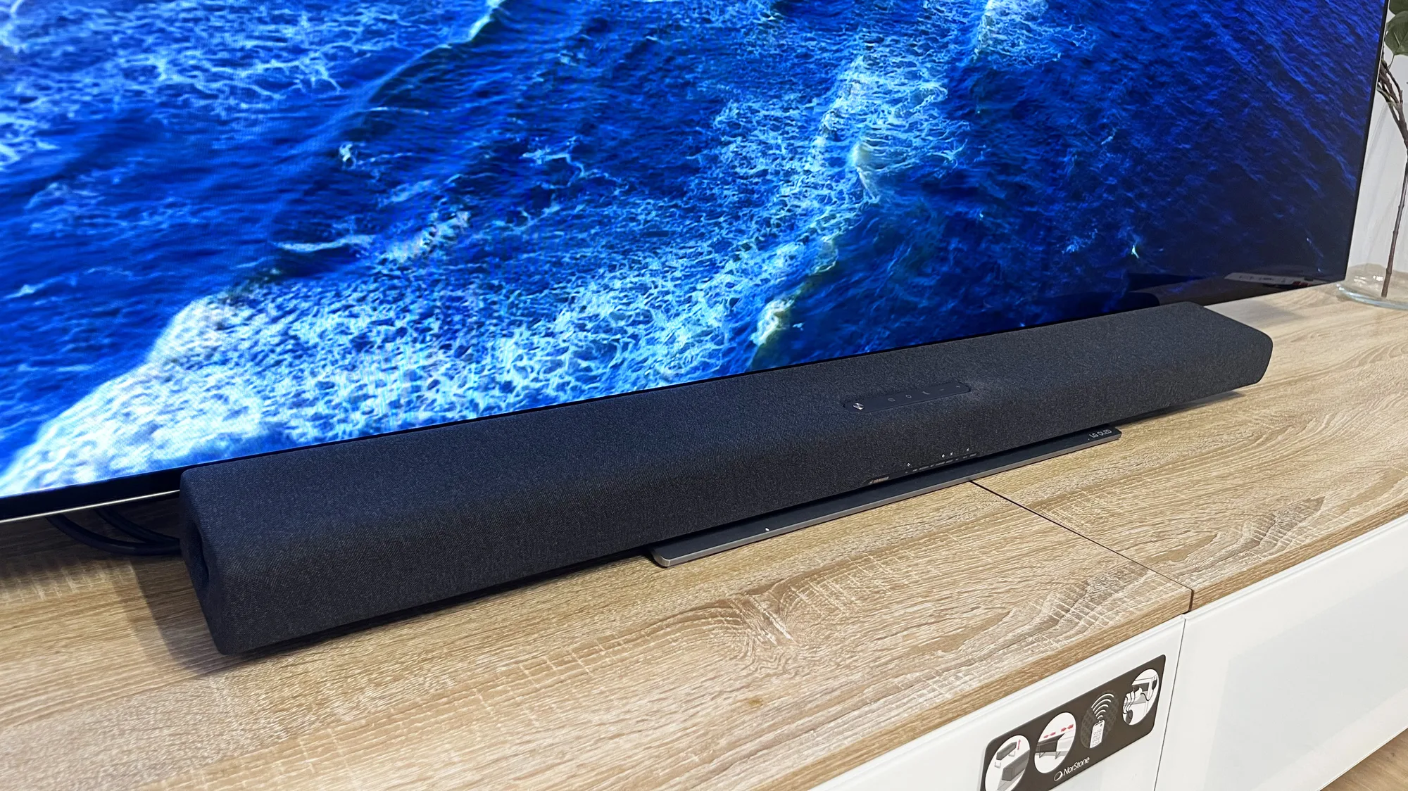 Yamaha True X SR-X40A Noir   SW-X100A Noir Barres de son