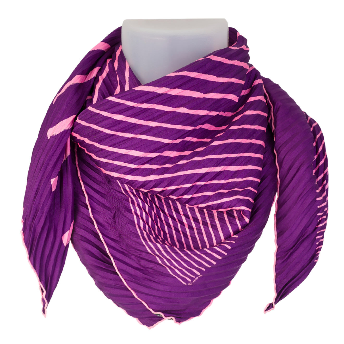 Hermès Carré de soie violet Etat: Très bon état - 90x90 cm
