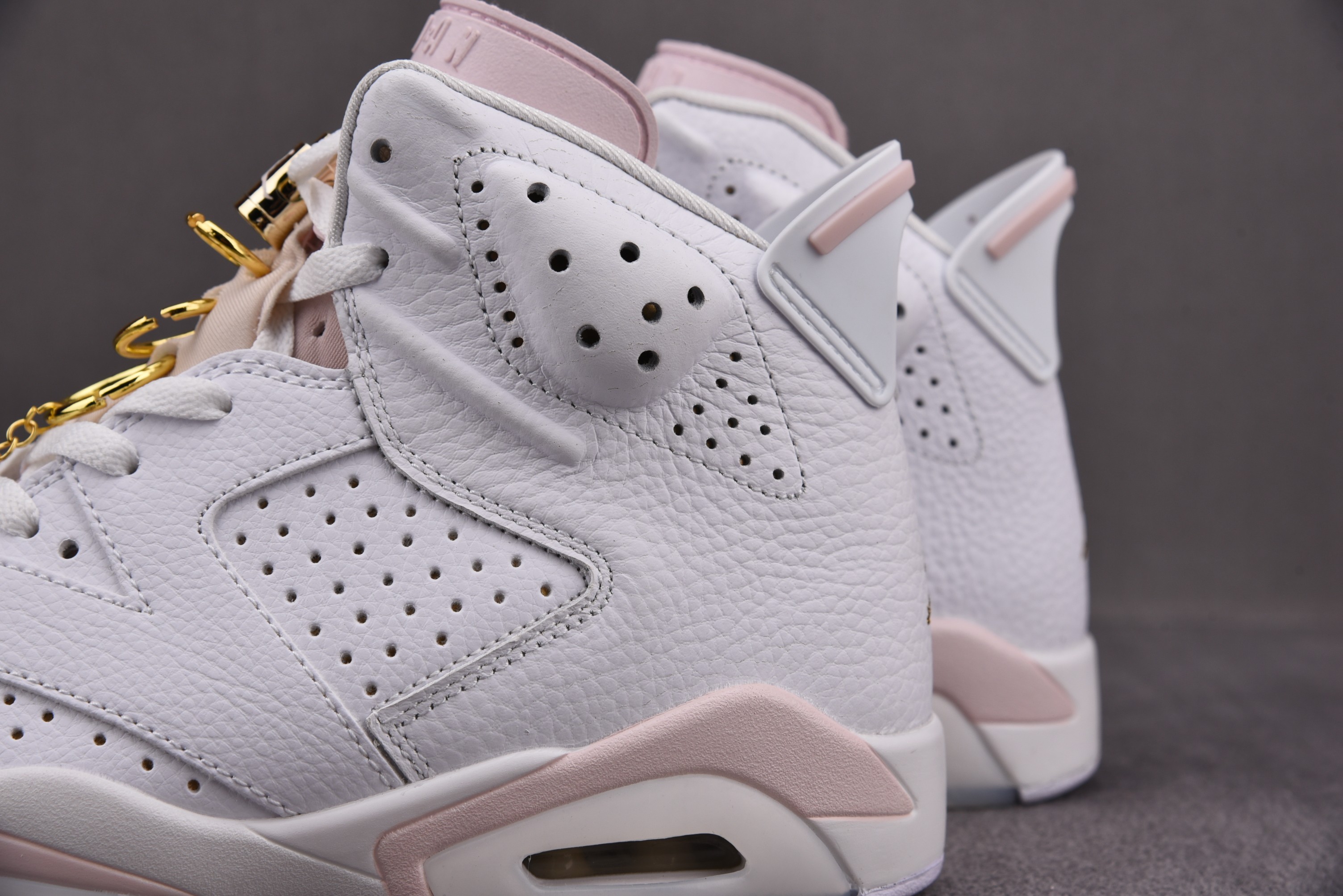 Jordan 6 Retro Gold Hoops (Women Size!!）