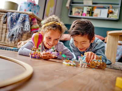 LEGO Betoverende reis van prinses (43216)