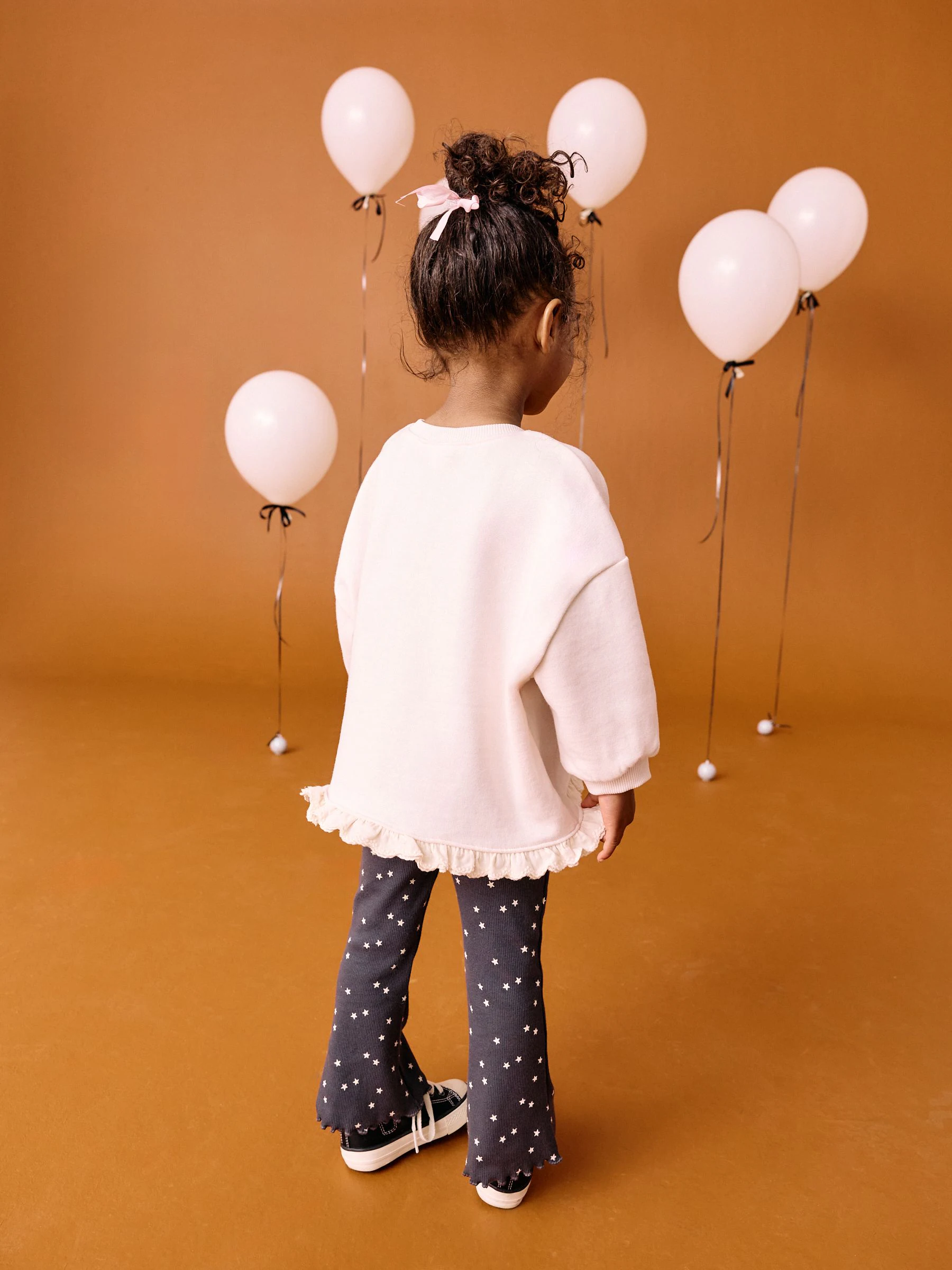 Crème Halloween-heks - Set van sweatshirt met ruches aan de zoom en uitlopende legging (3mnd-7jr)