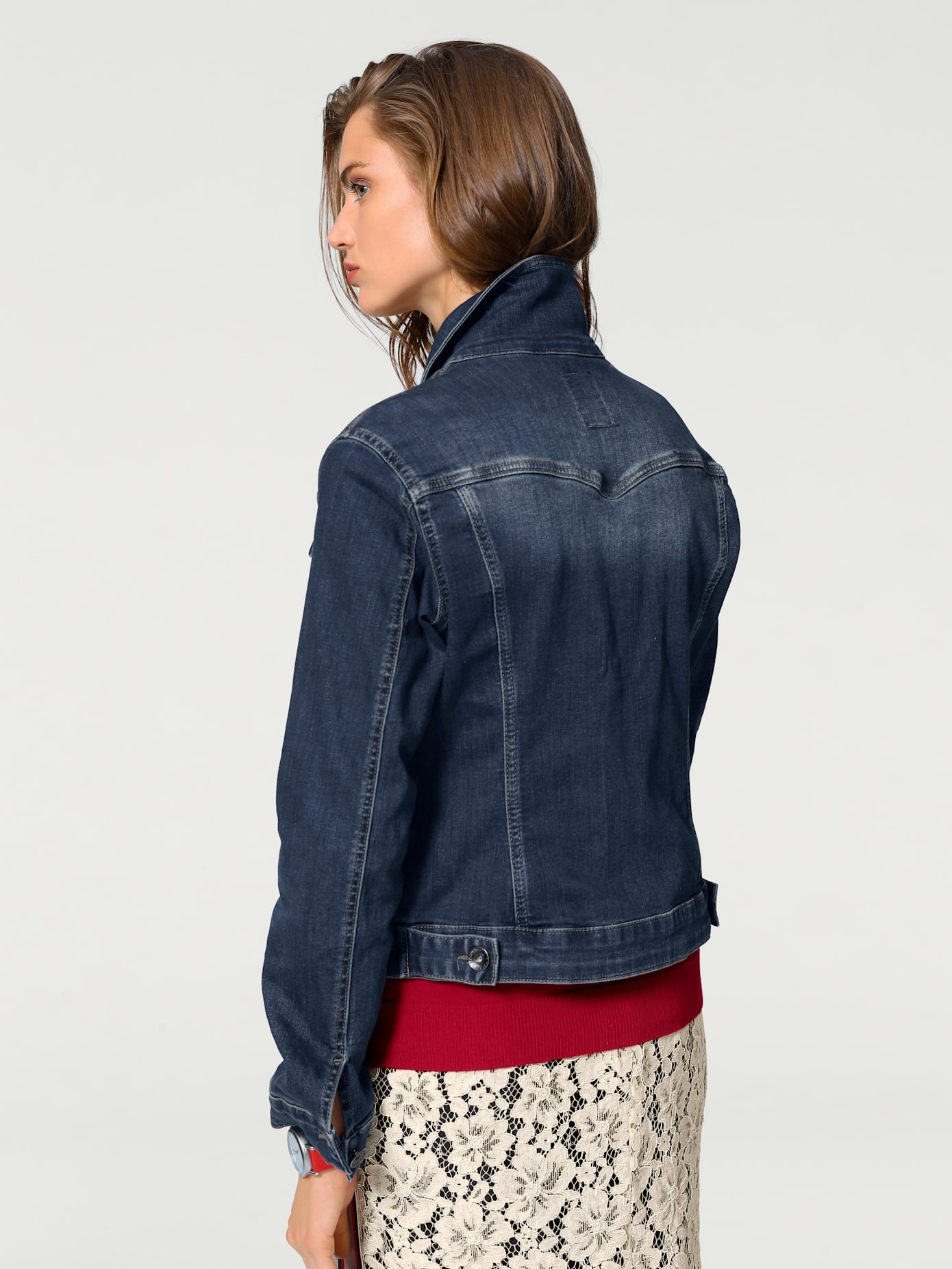 Veste en jean effet délavé et usé