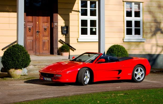 Ferrari fahren in Neumarkt Oberpfalz als kreatives Geschenk
