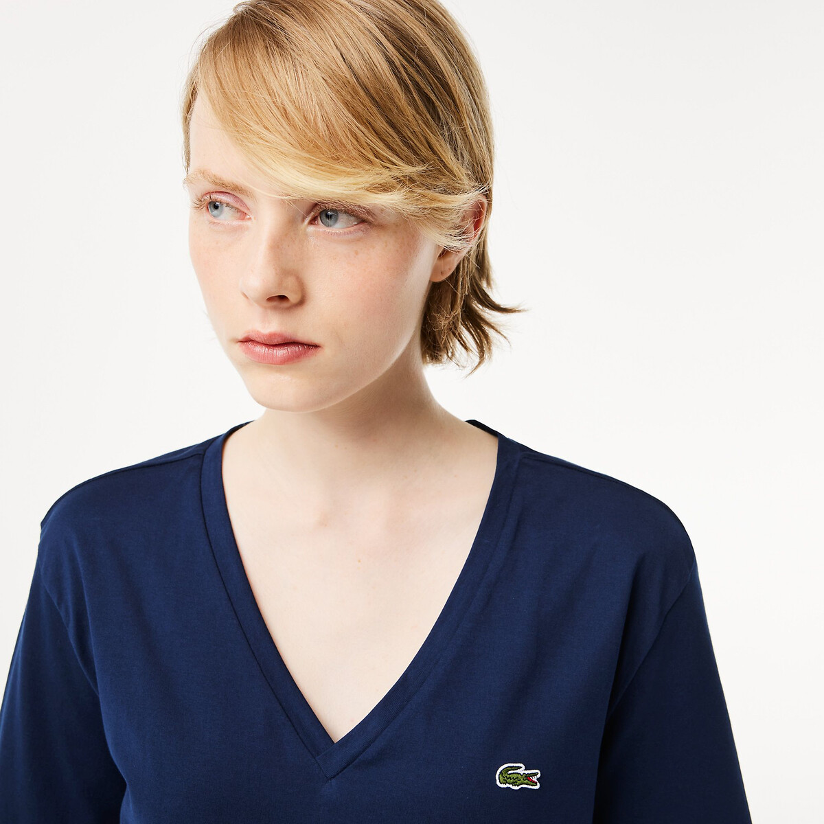 Camiseta LACOSTE com decote em V