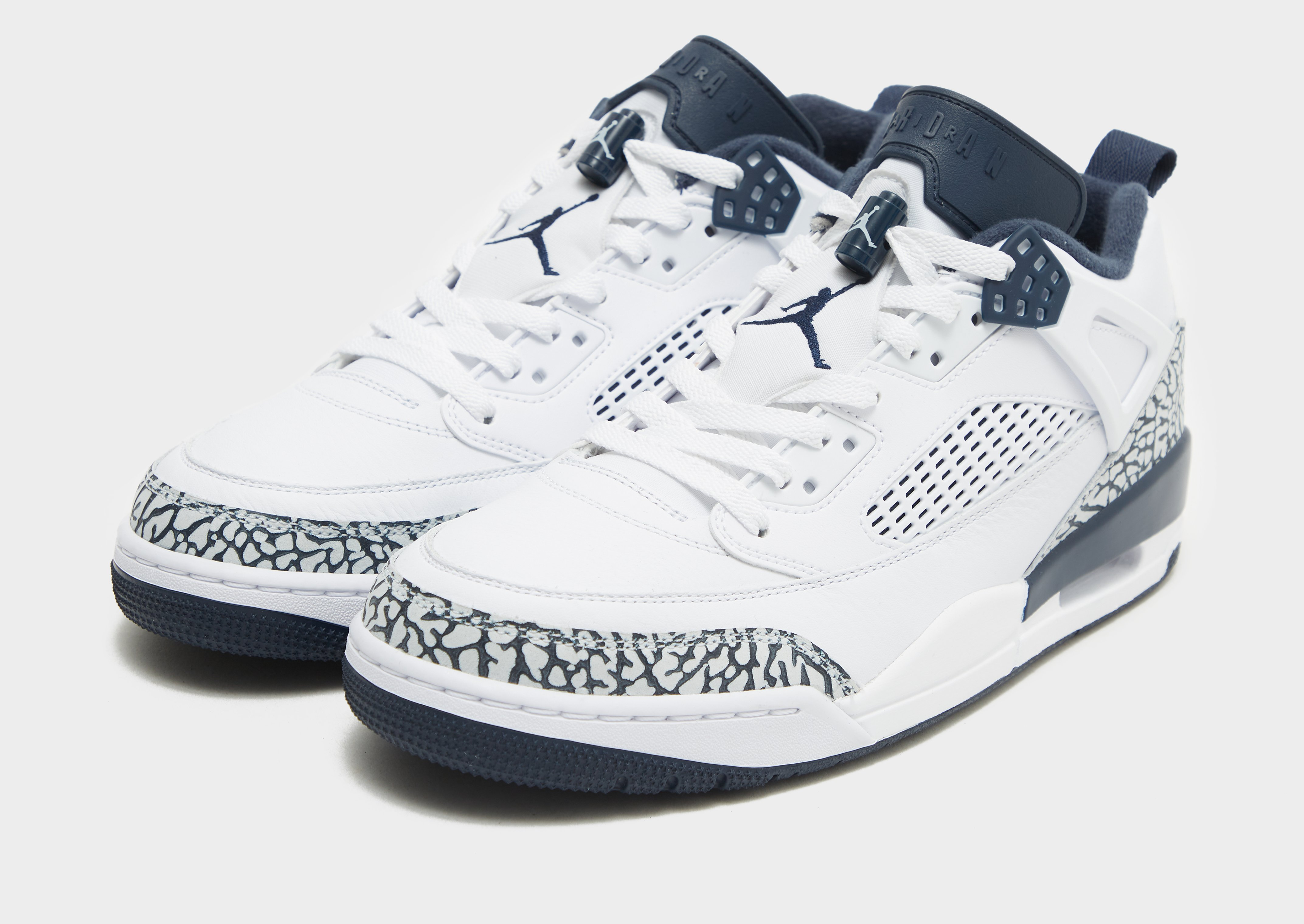 Jordan Spizike Low