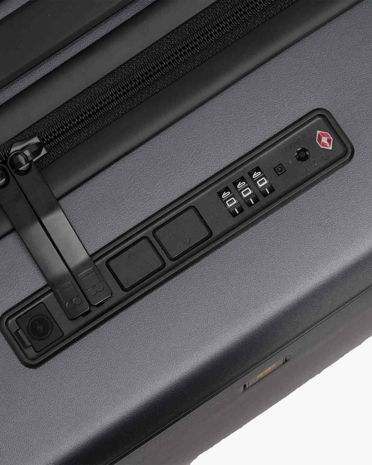 Mala de bordo profissional com compartimento para laptop de 20 polegadas.