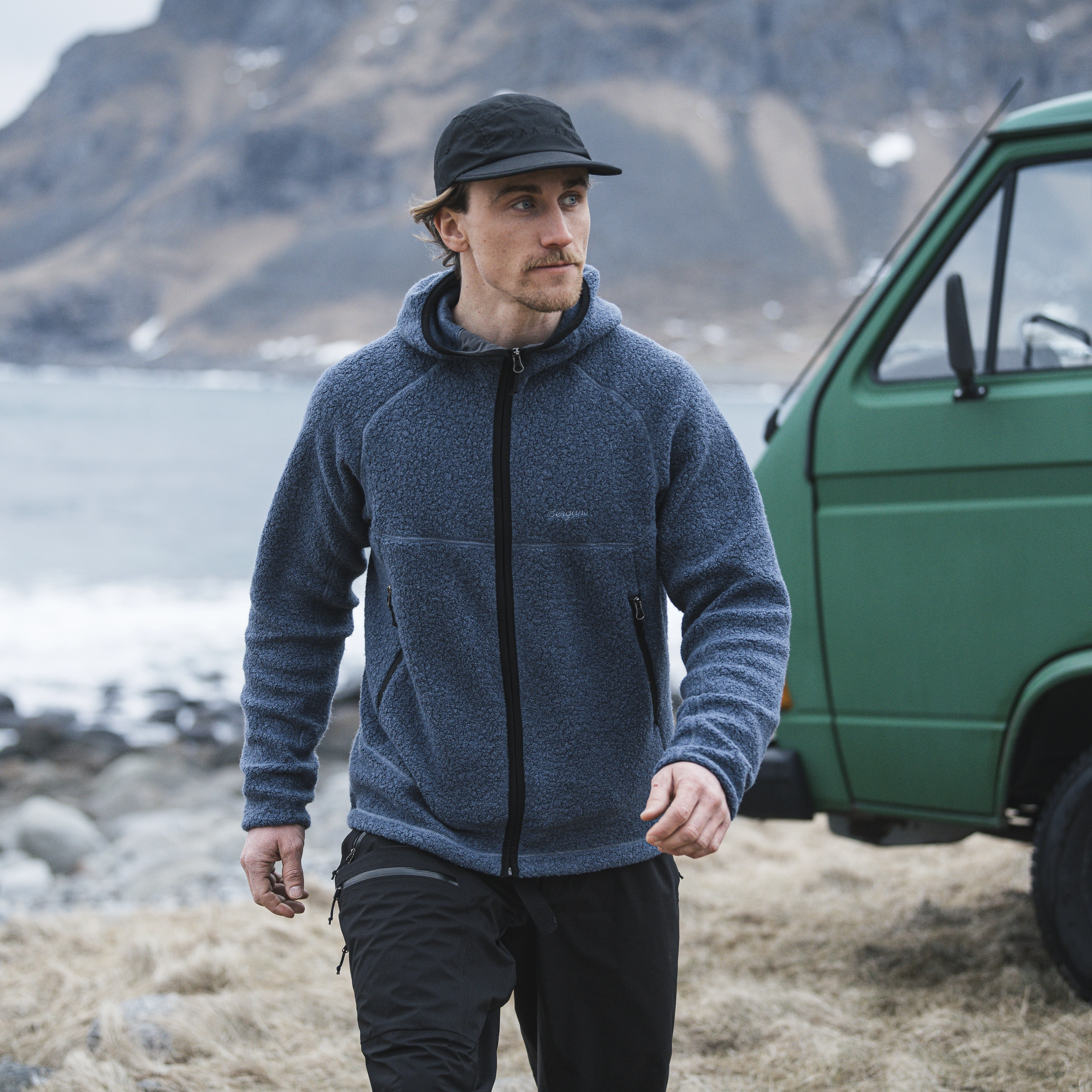 Vaagaa Merino Terry Midlayer Hoodie Men Granite Blue
