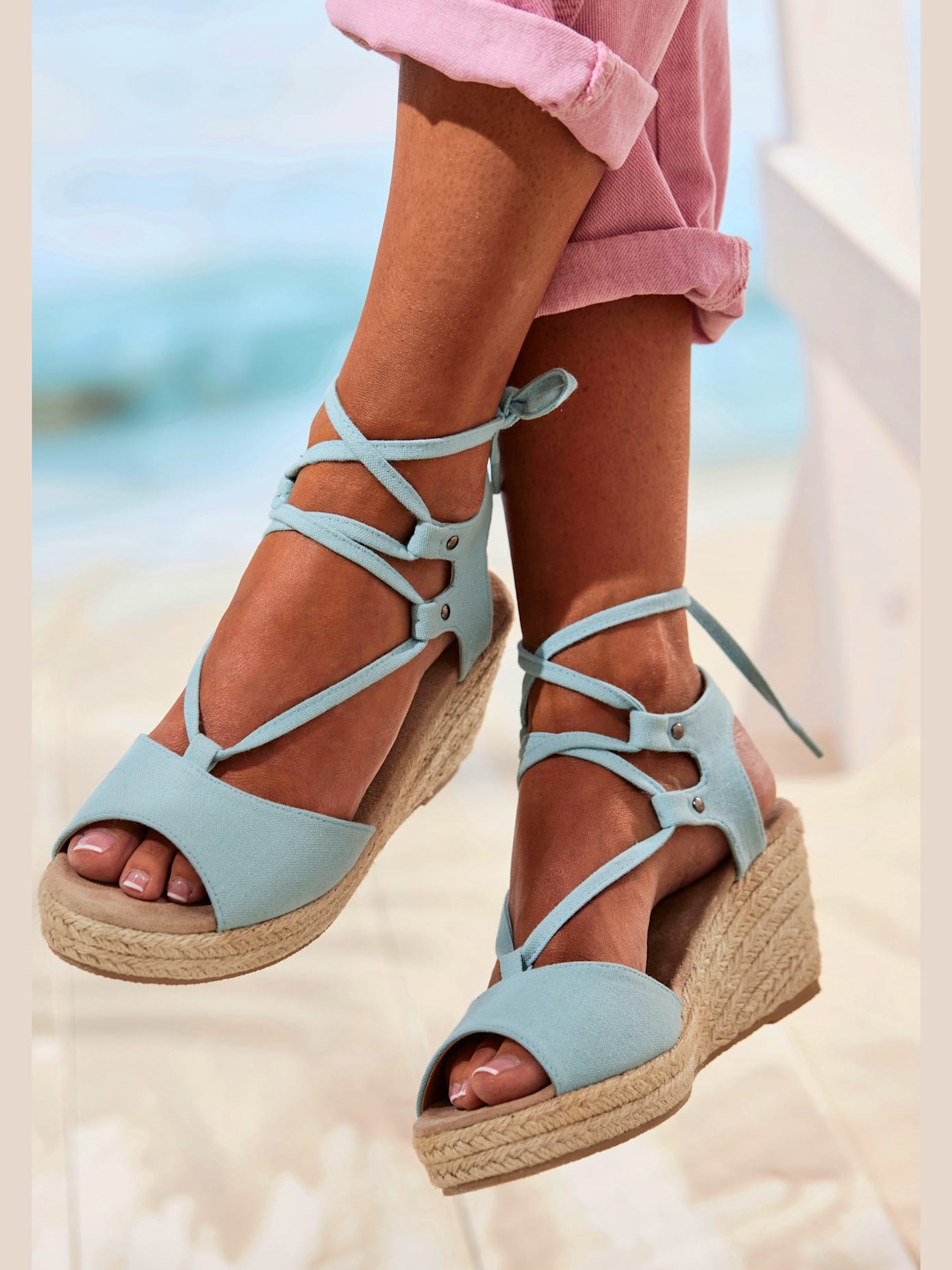 Sandales compensées talon confortable