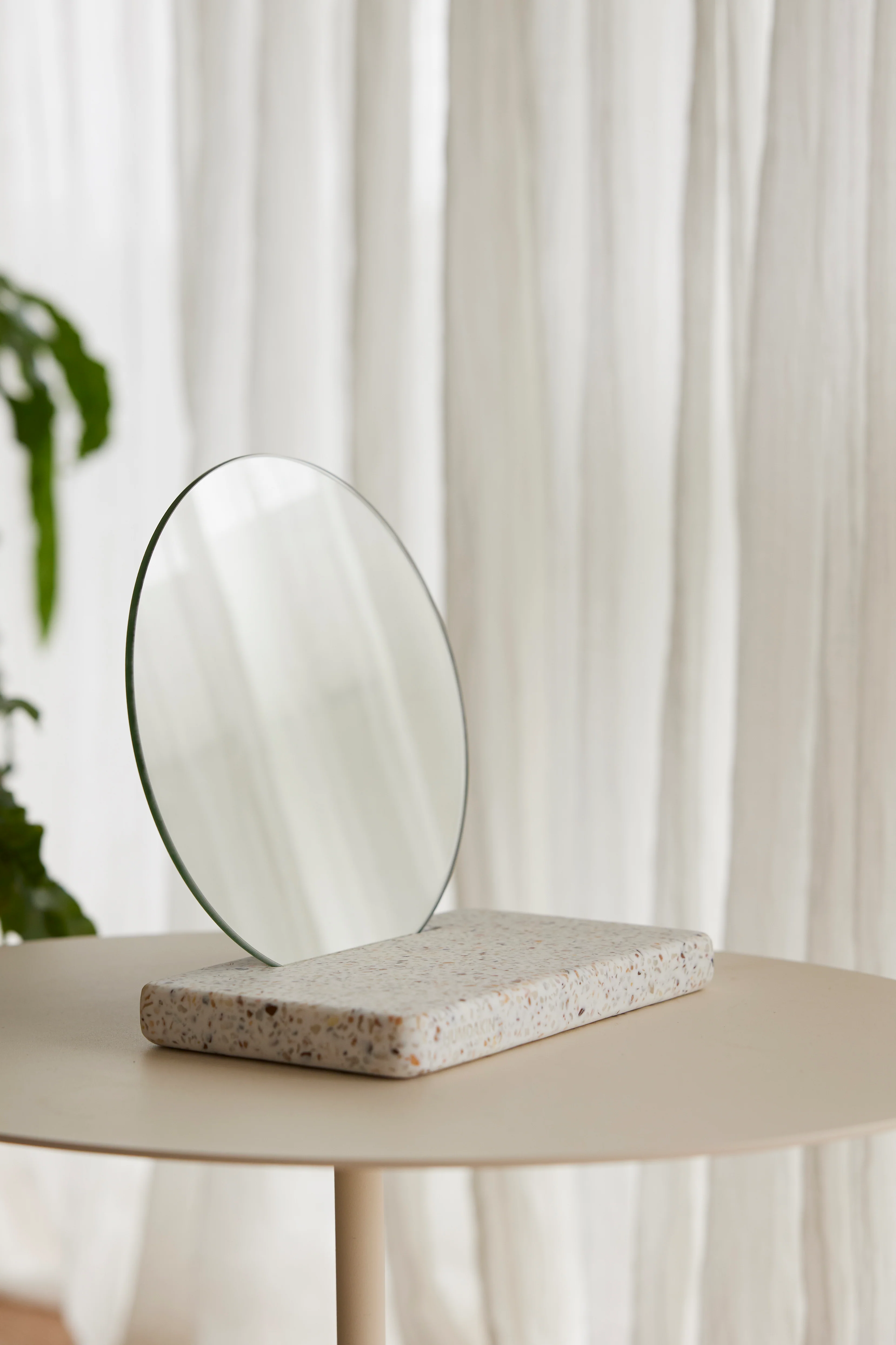 Humdakin  Terrazzo  spejl - rød/beige