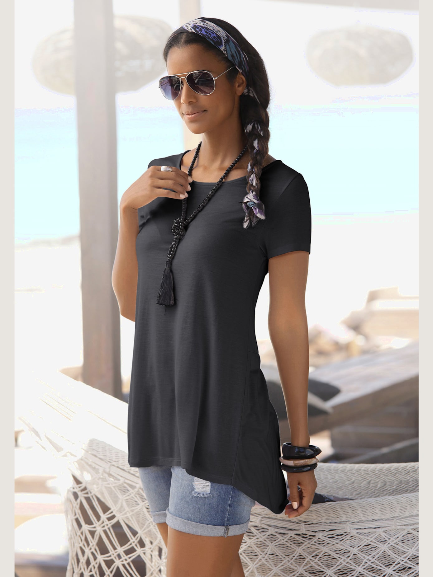 T-shirt large encolure ronde