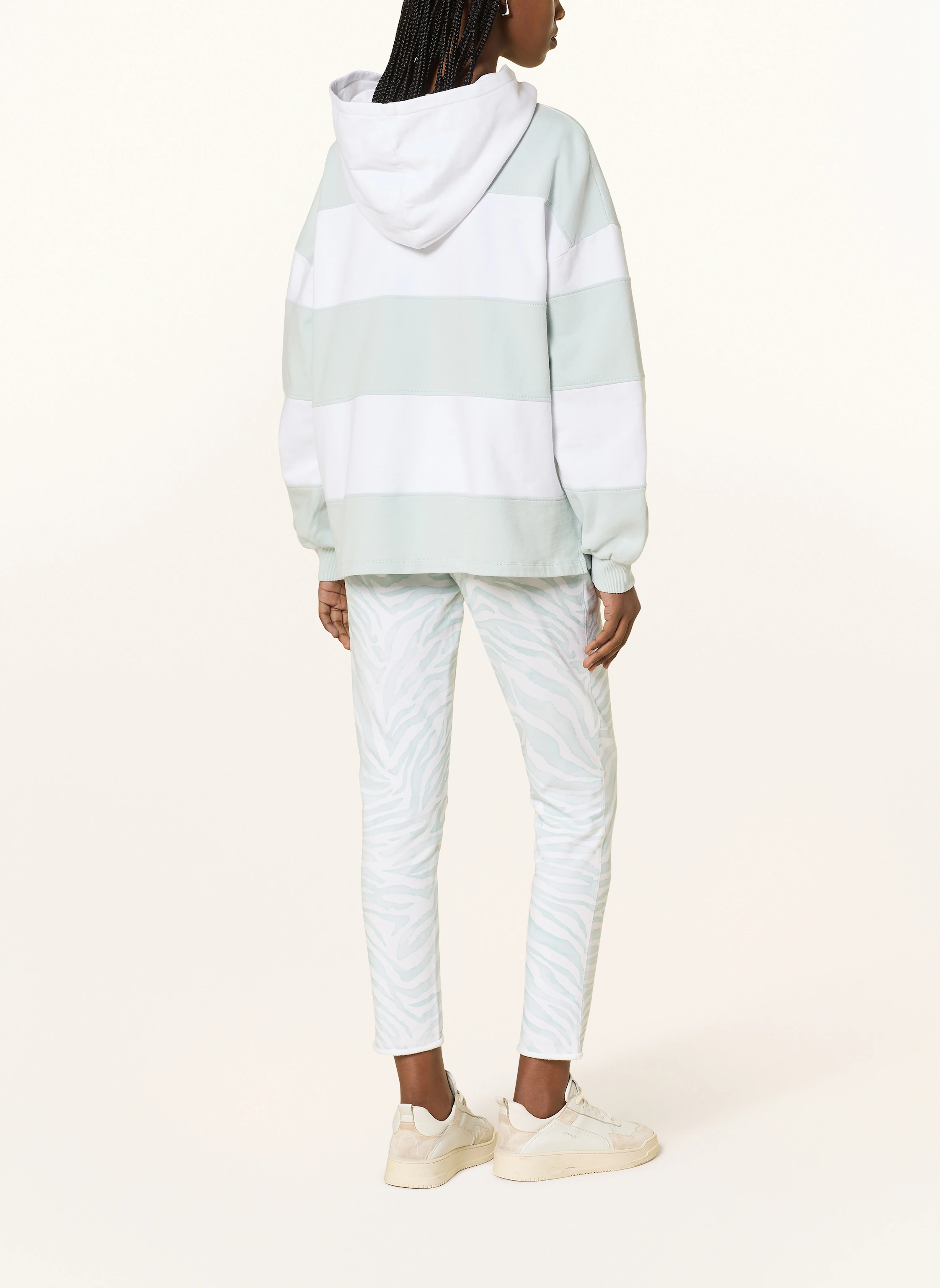 Juvia Hoodie CAREN
