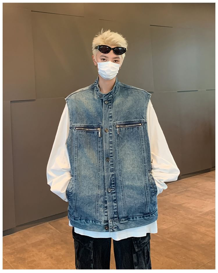Hushgrain - Denim vest met opstaande kraag en knoopjes