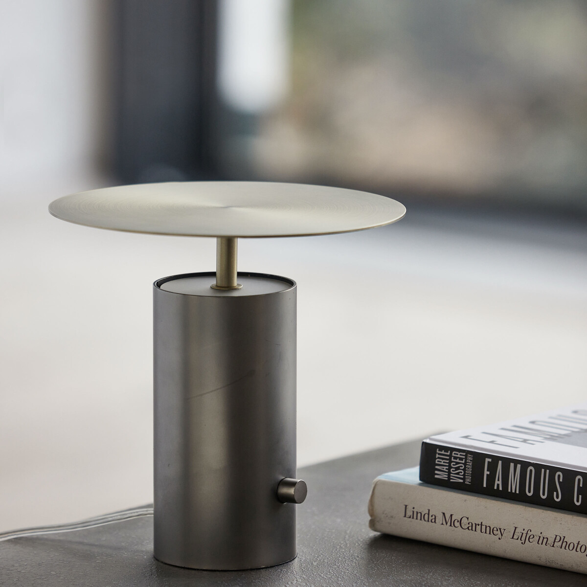 House Doctor - Bordlampe - Tacker - Gunmetal - H 22 CM