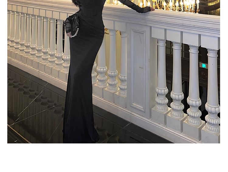 Sodoo - Lange mouw off-shoulder maxi-jurk met effen kleur