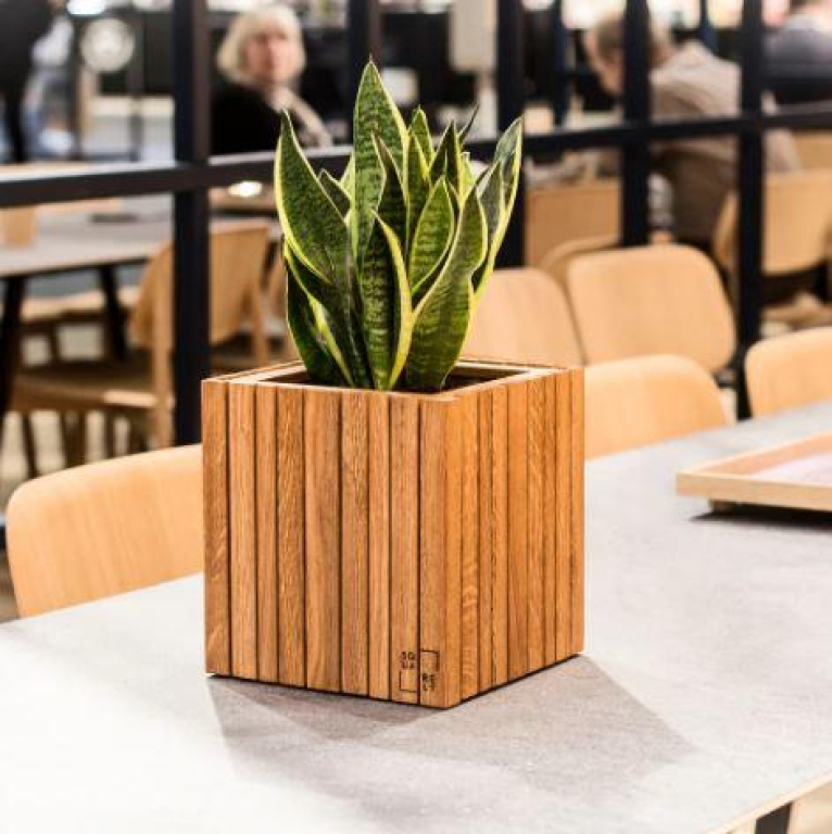 Squarely Copenhagen GrowON plantenbak incl waterreservoir 22x22 donker eiken